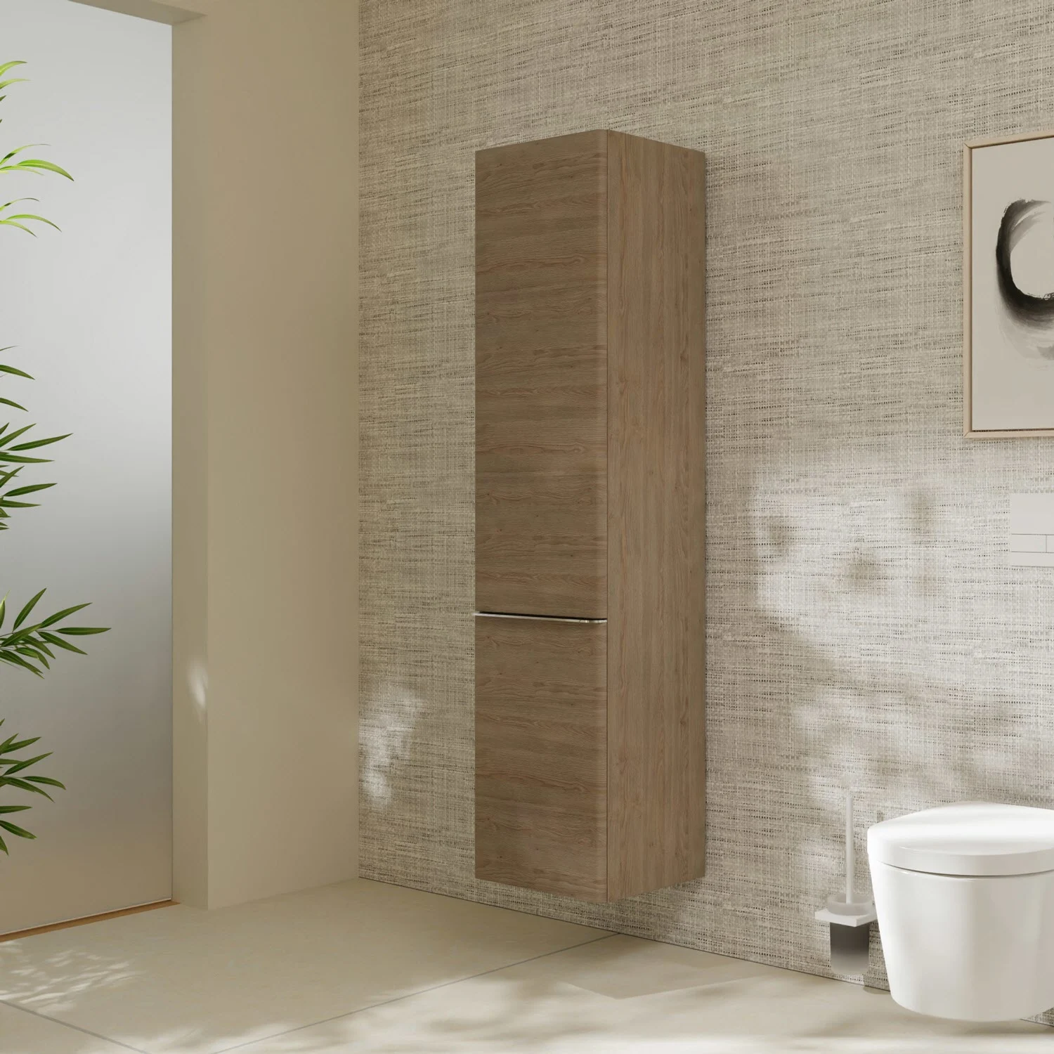 Wysoka szafka w łazience obok toalety, hansgrohe