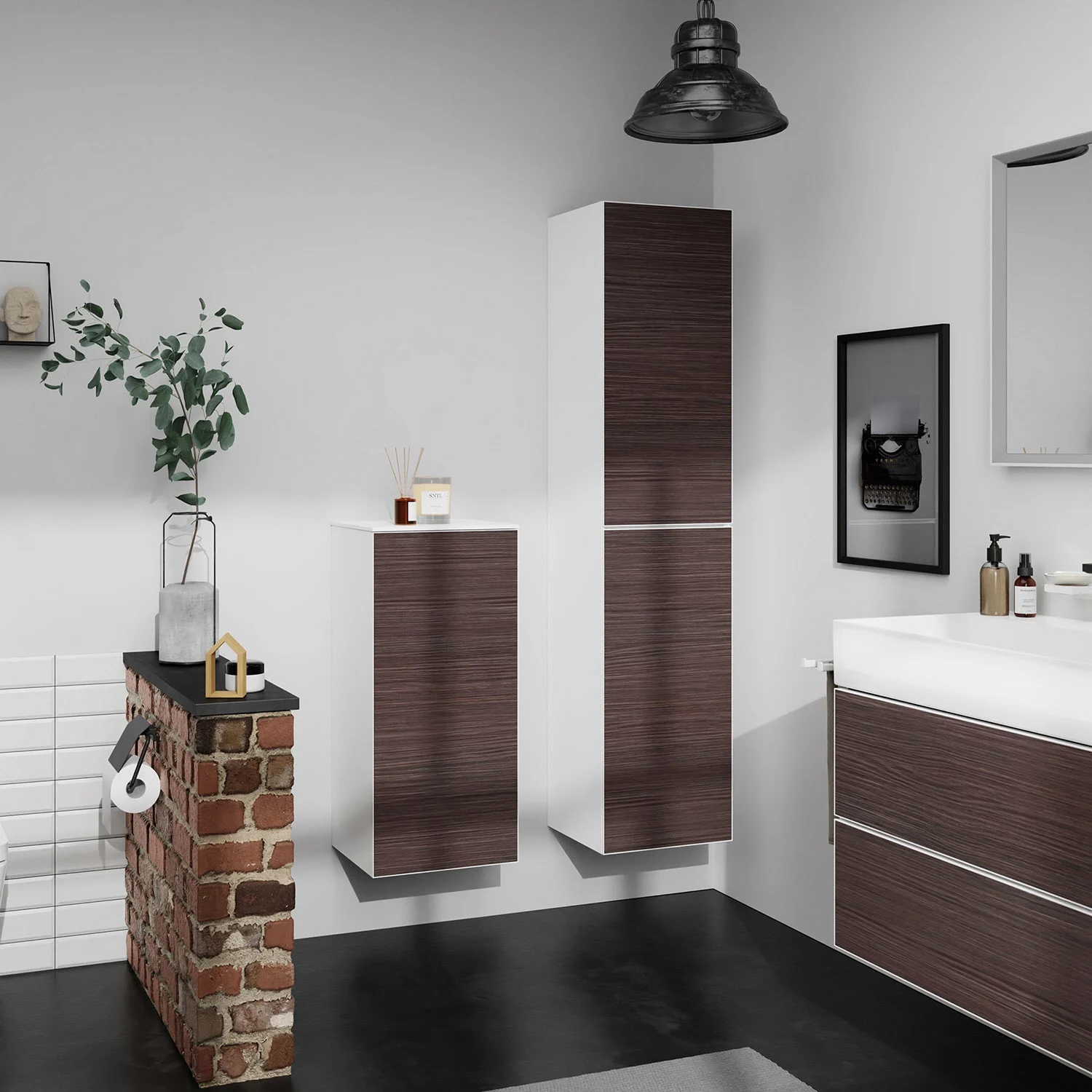 Łazienka z białymi i ciemnymi szafkami, hansgrohe