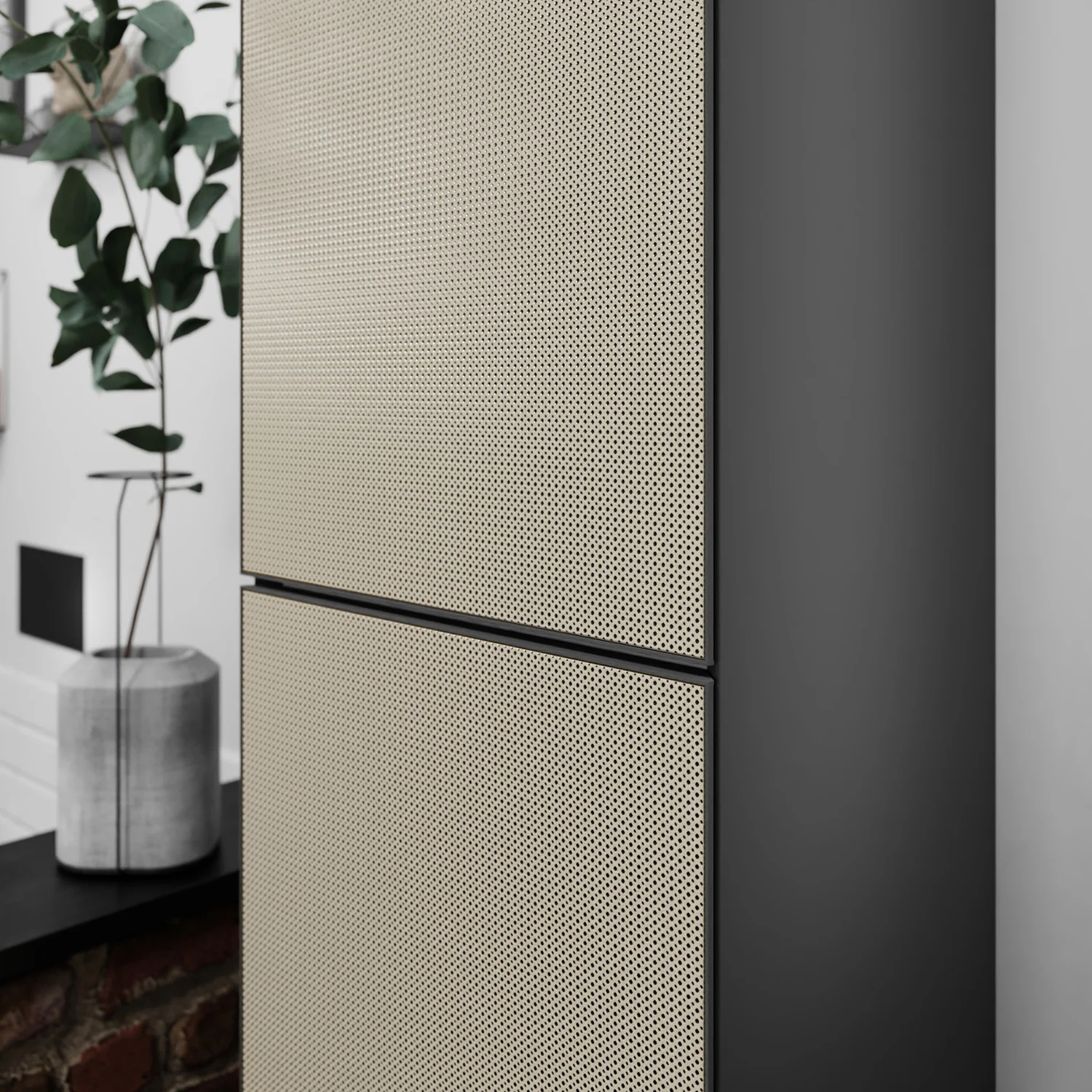 Zbliżenie wysokiej szafki z roślinami w tle, hansgrohe