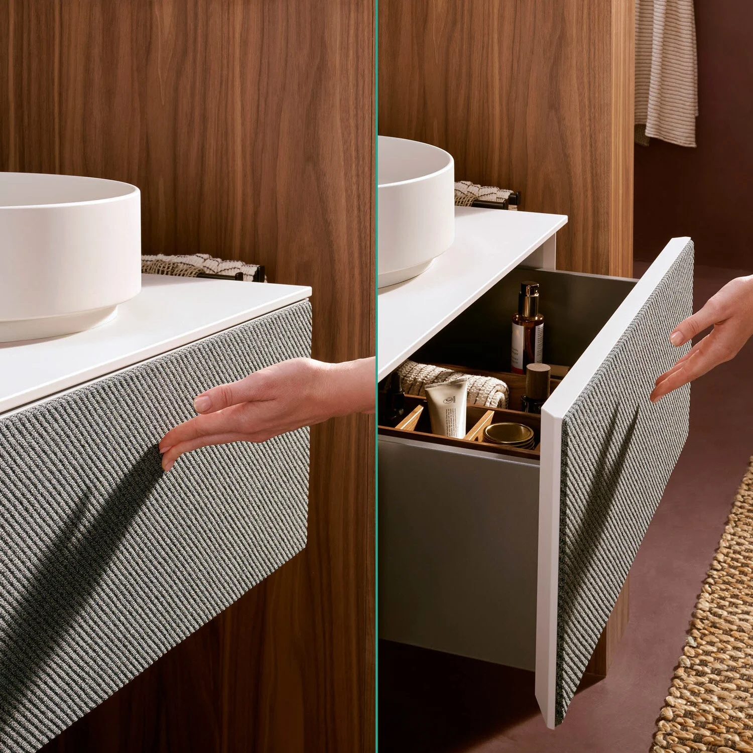 Szafka umywalkowa z otwartą szufladą w łazience, hansgrohe