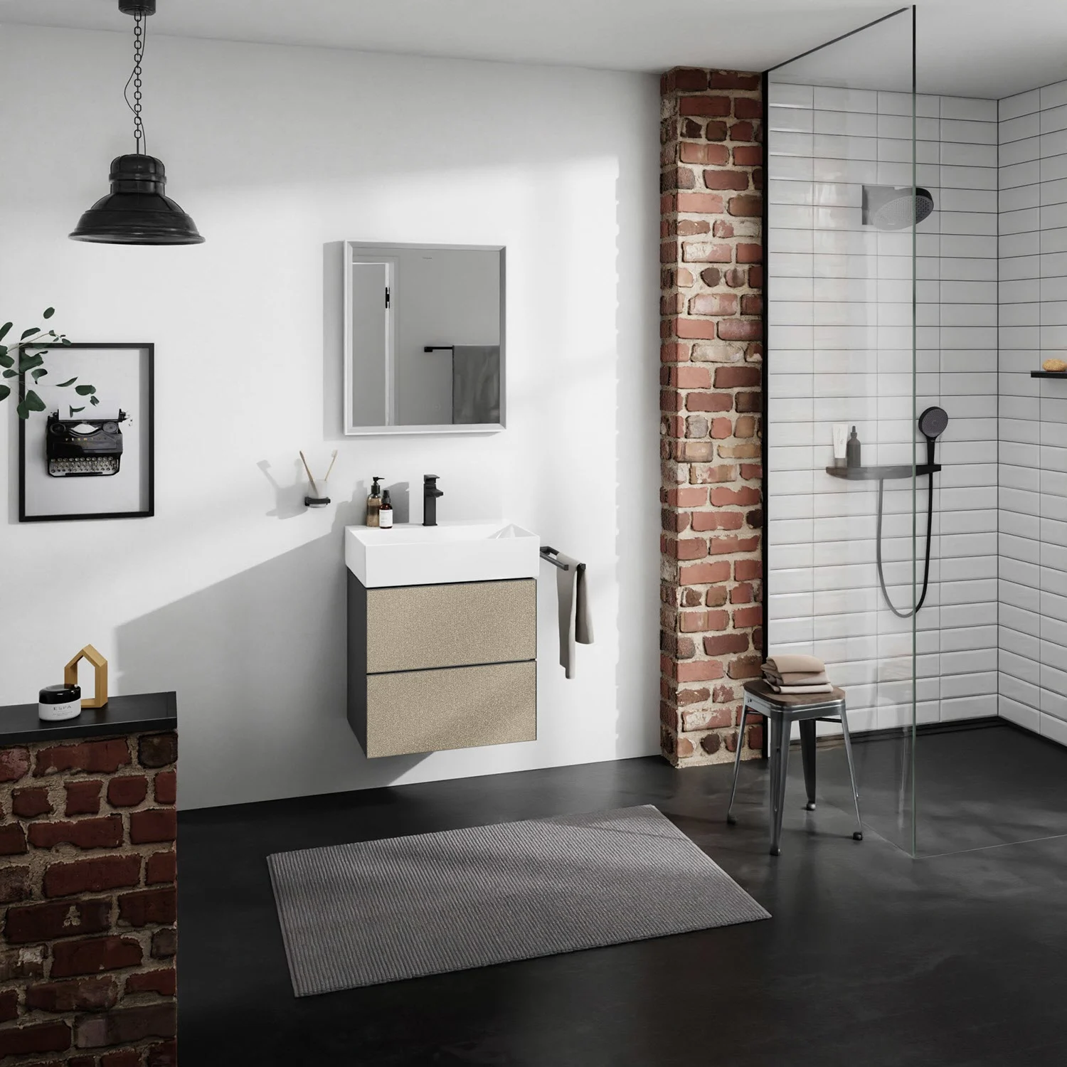 Łazienka z jasną szafką pod umywalkę i prysznicem, hansgrohe