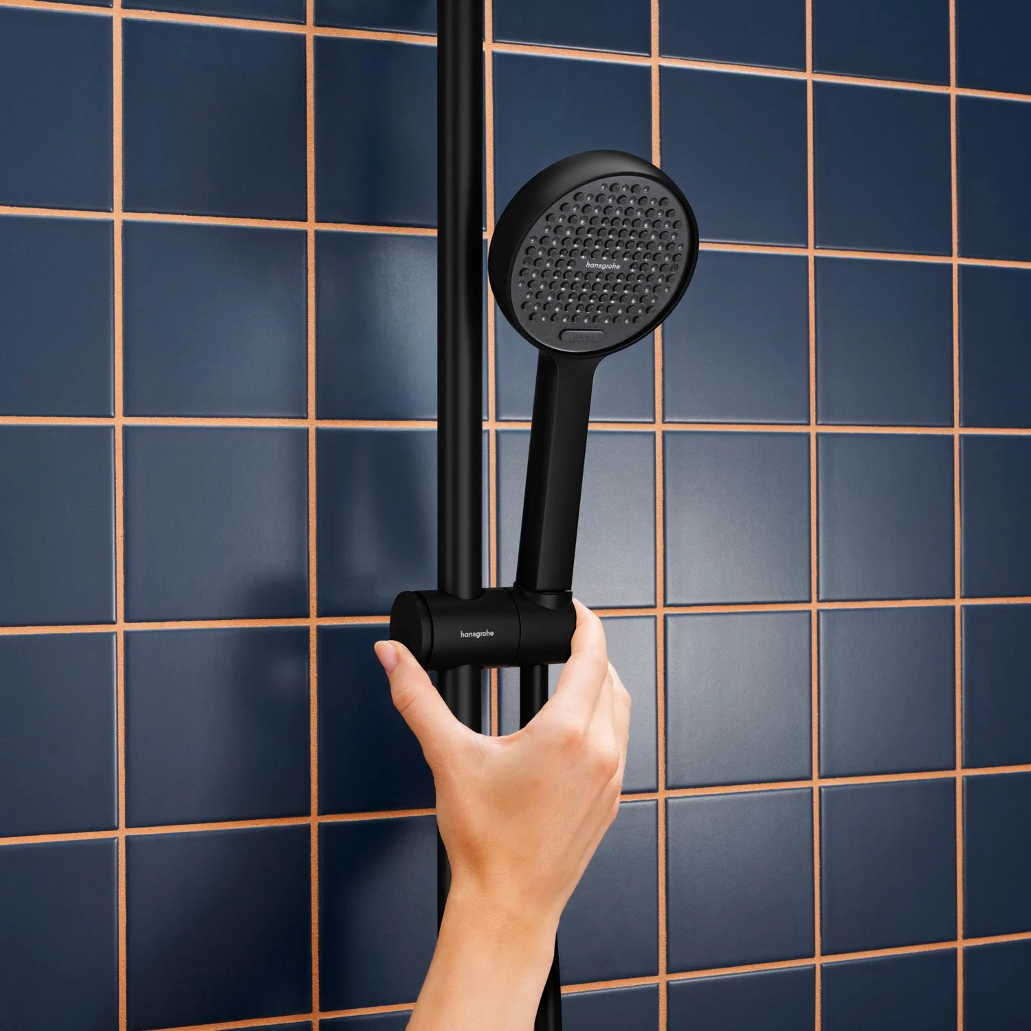 hansgrohe Activera Select S Brauseset 95 2 Strahlarten wassersparend mit Duschstange 65 cm Bild 7