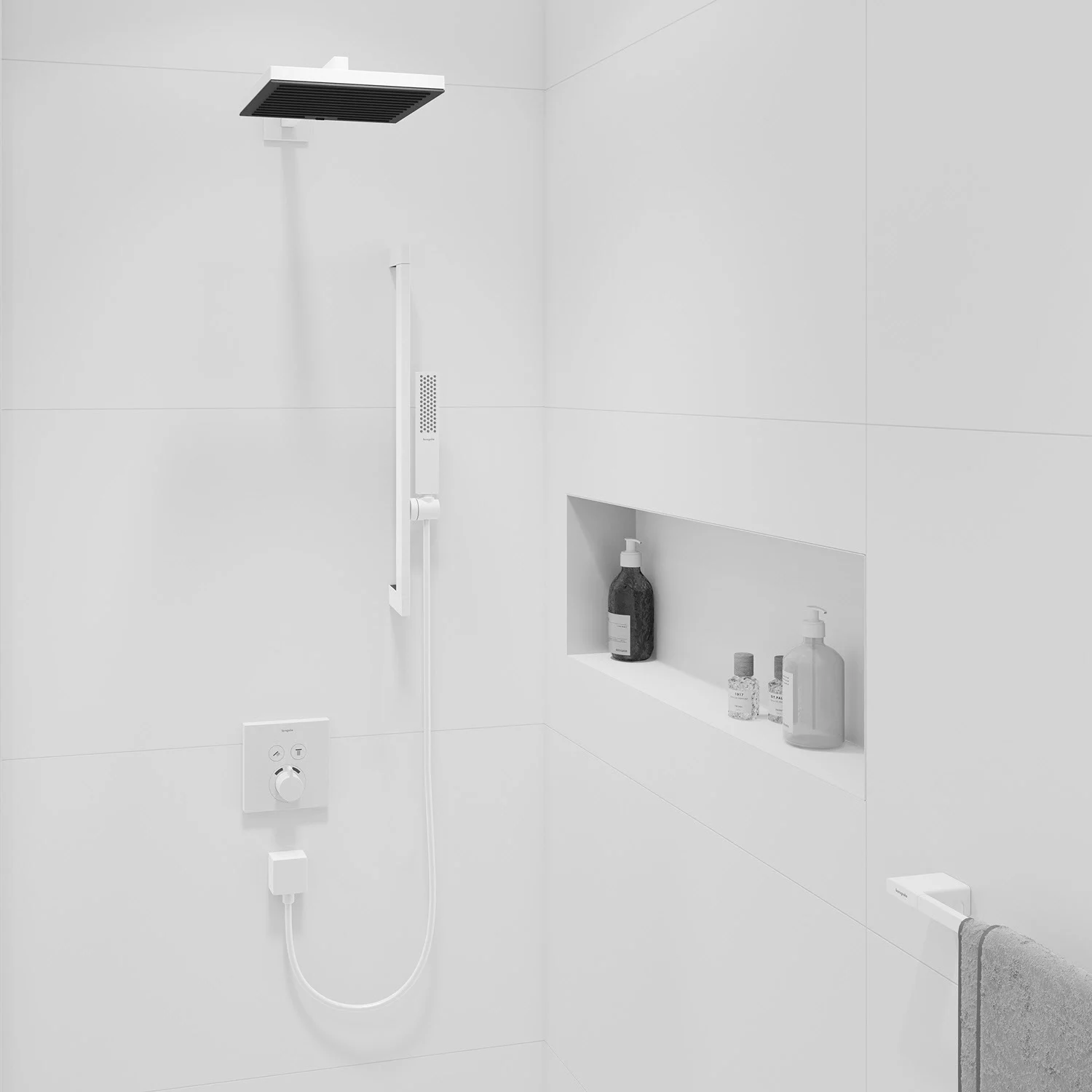 Nowoczesny prysznic z deszczownicą i prysznicem ręcznym, hansgrohe