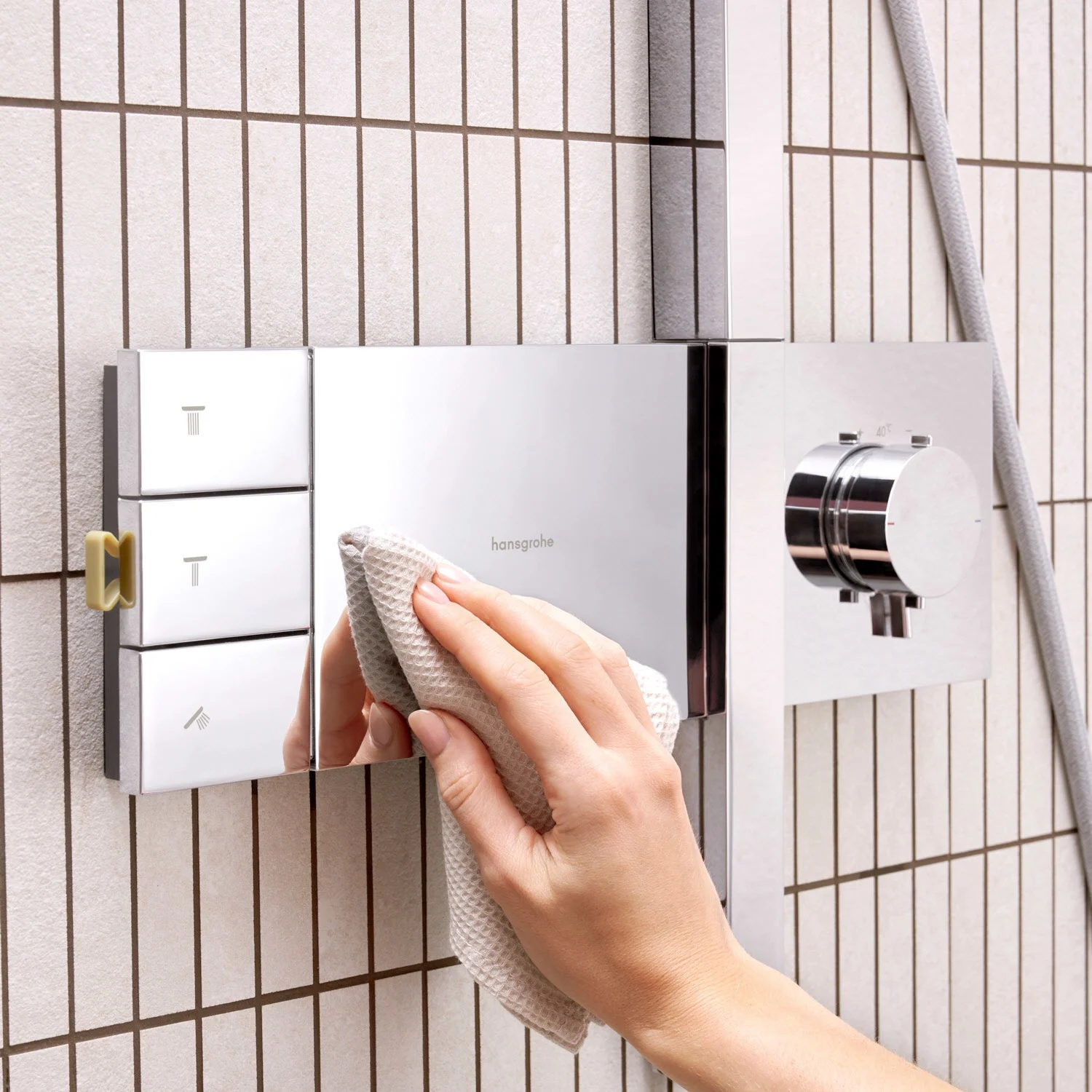 hansgrohe Raindance Alive Q Duschsystem 210/340 softcube, 2 Strahlarten wassersparend, mit ShowerSelect Comfort Bild 2