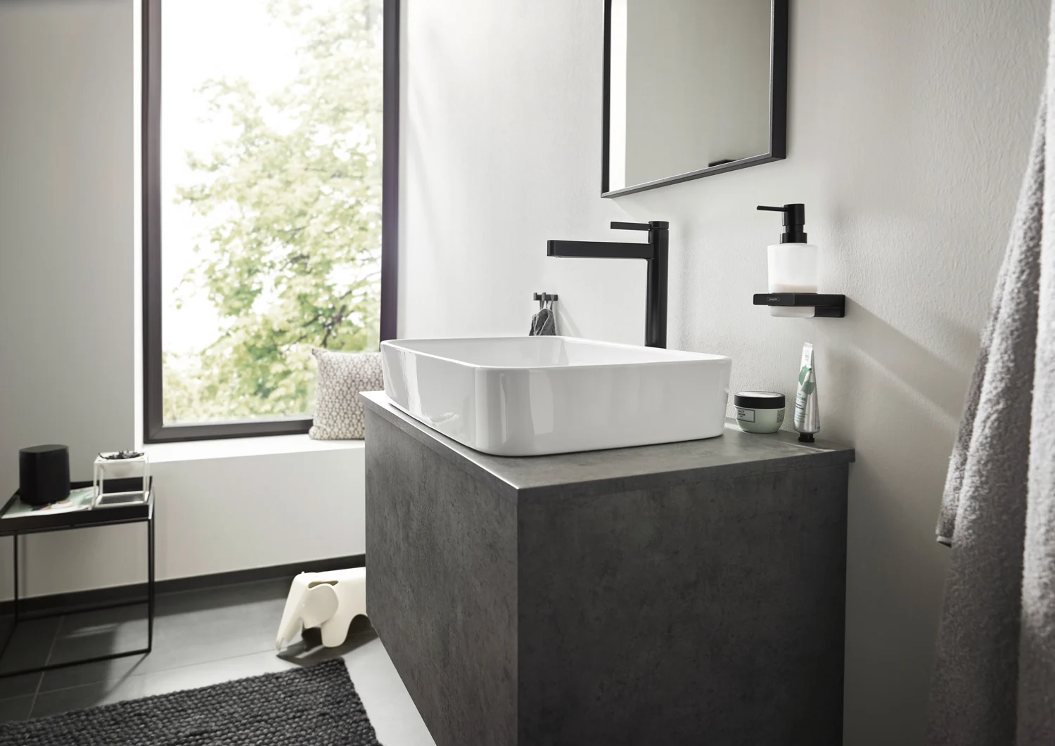 hansgrohe Finoris Einhebel-Waschtischarmatur 260 Aufsatzwaschtische Bild 3