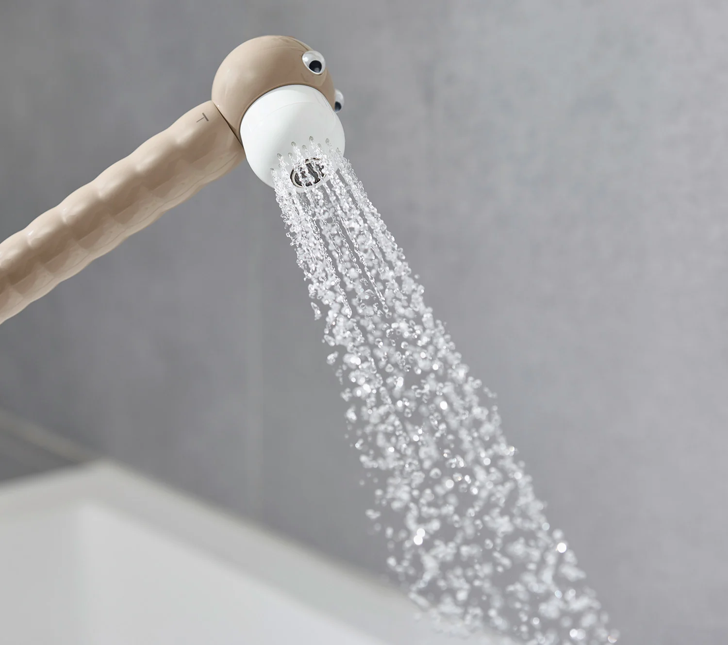 Ręczny prysznic dla dzieci w kształcie lwa z wodą, hansgrohe