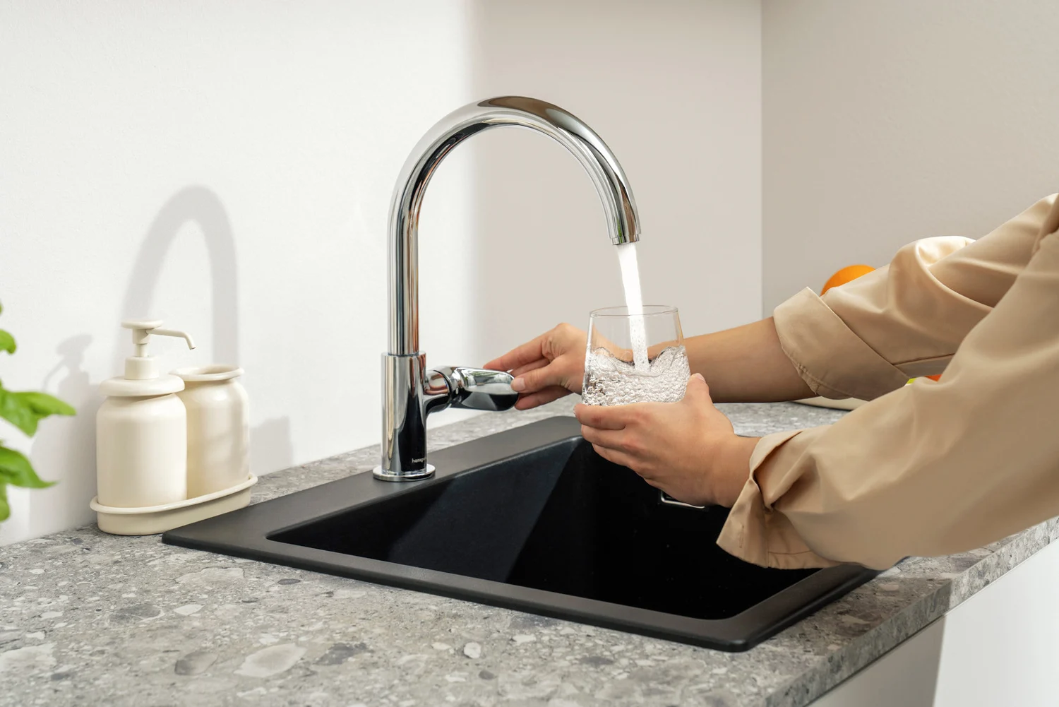 Hansgrohe Vernis Blend M35 – jednouchwytowa bateria kuchenna 260, 1 rodzaj strumienia Zdjęcie 2