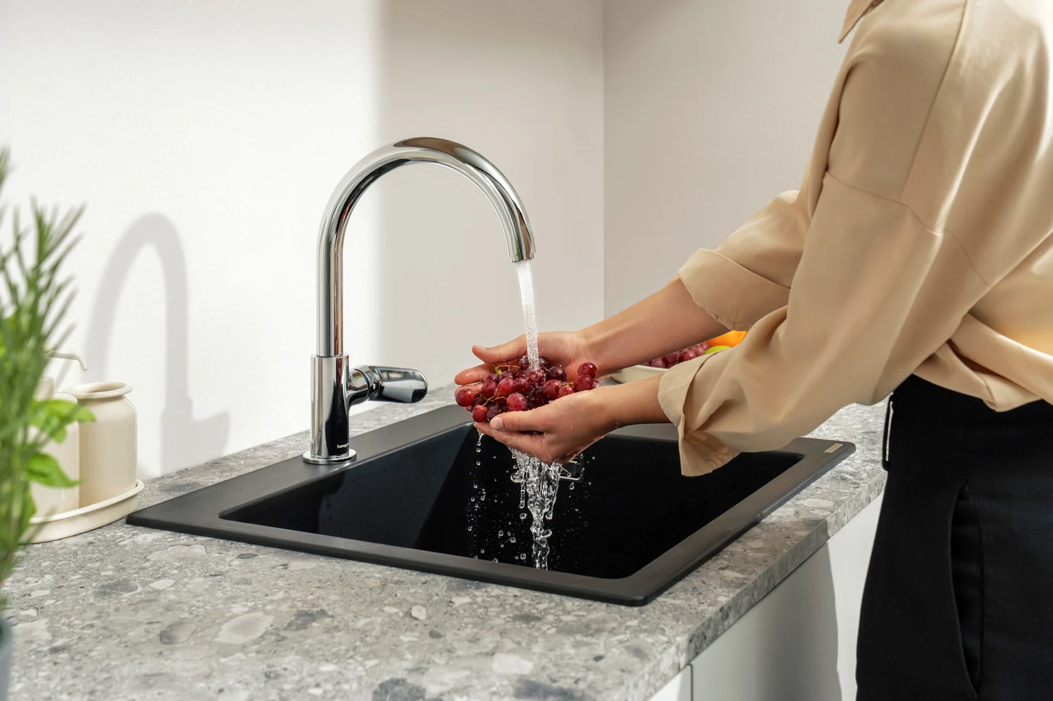Hansgrohe Vernis Blend M35 – jednouchwytowa bateria kuchenna 260, 1 rodzaj strumienia Zdjęcie 3