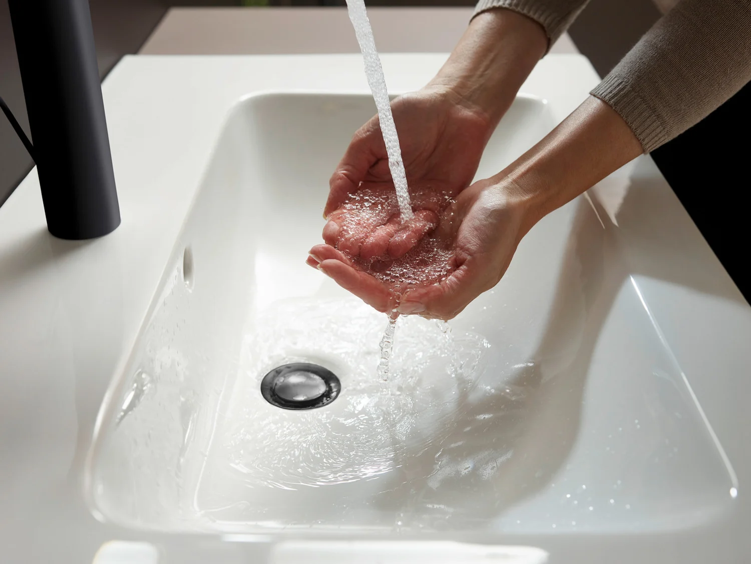hansgrohe Vernis Blend Einhebel-Waschtischarmatur 100 CoolStart mit Zugstangen-Ablaufgarnitur Bild 3