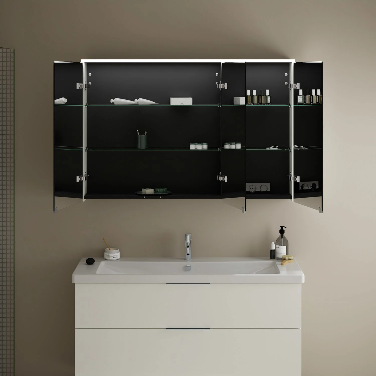 burgbad Eqio Spiegelschrank mit LED-Aufsatzleuchte 120 cm Links Bild 3