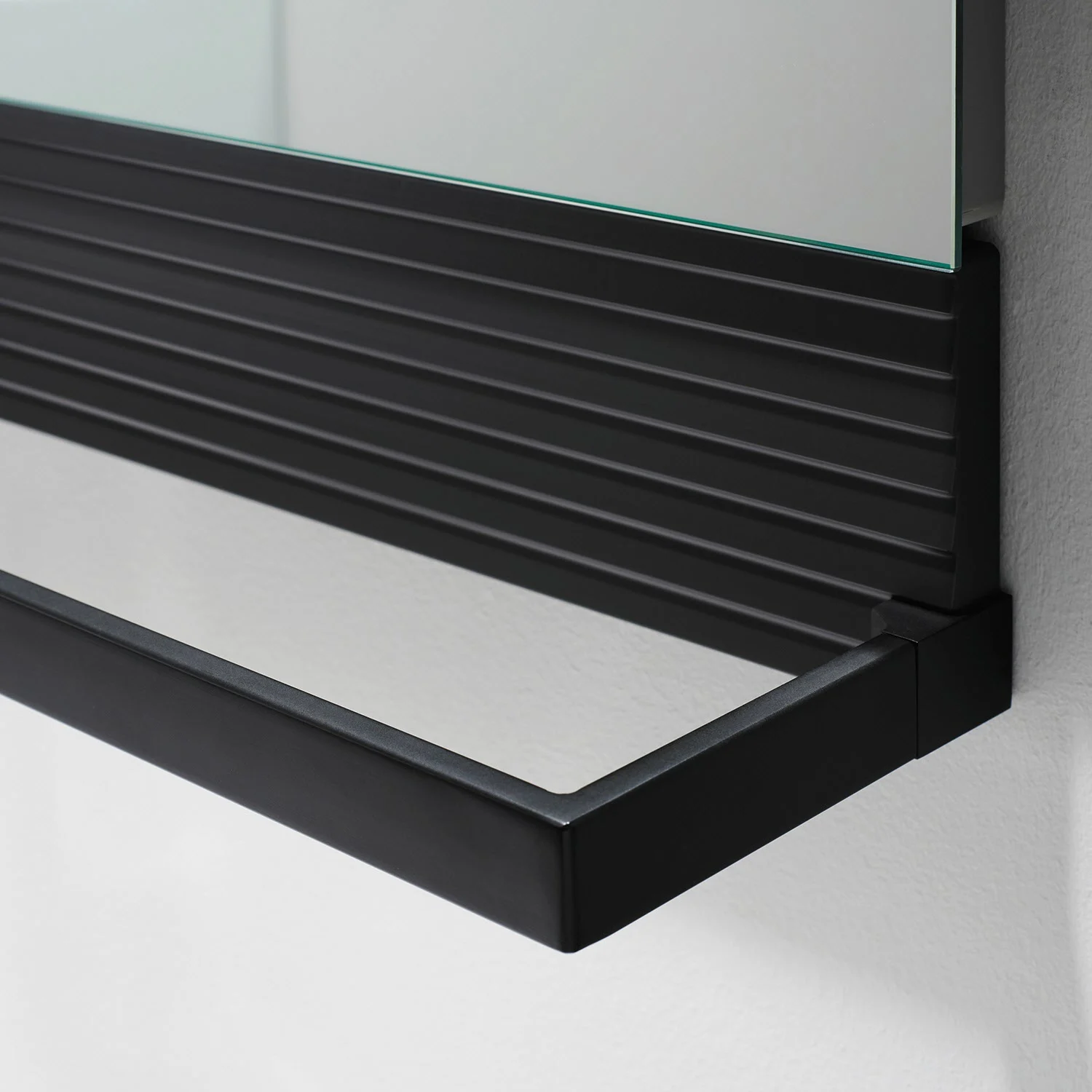 burgbad Fiumo Leuchtspiegel mit horizontaler LED-Beleuchtung 100 x 81,7 cm Bild 9