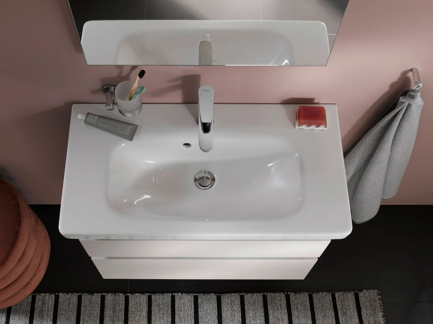 Umywalka z jednouchwytową baterią w łazience, Duravit