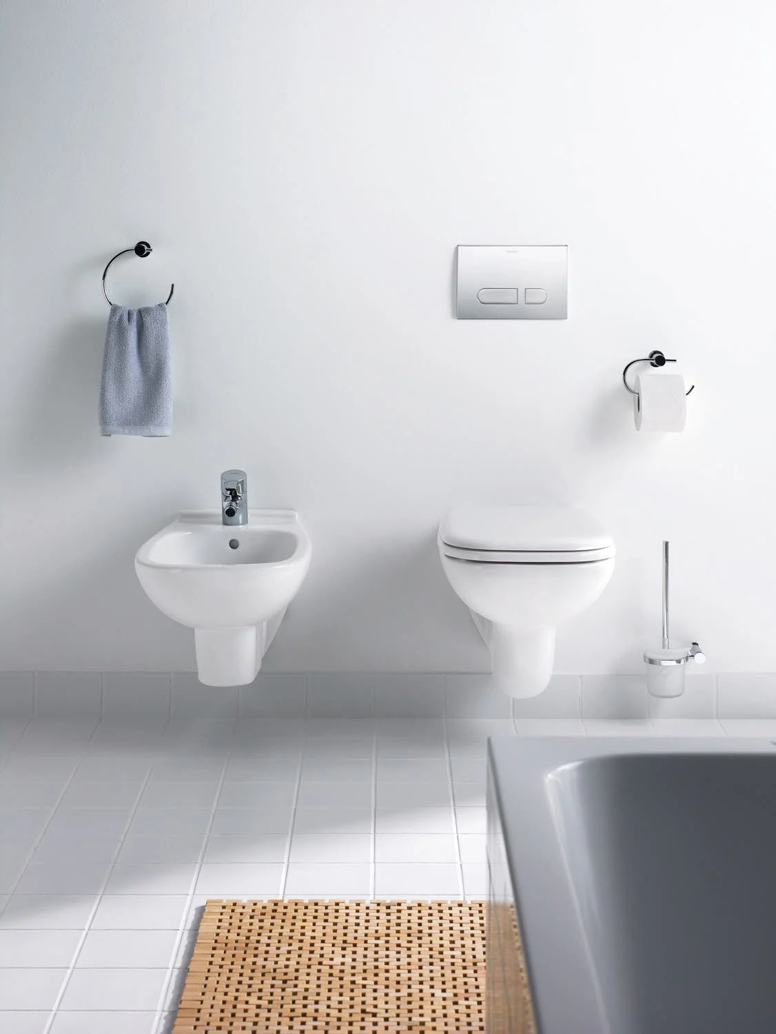 Nowoczesna łazienka z toaletą i bidetem, Duravit