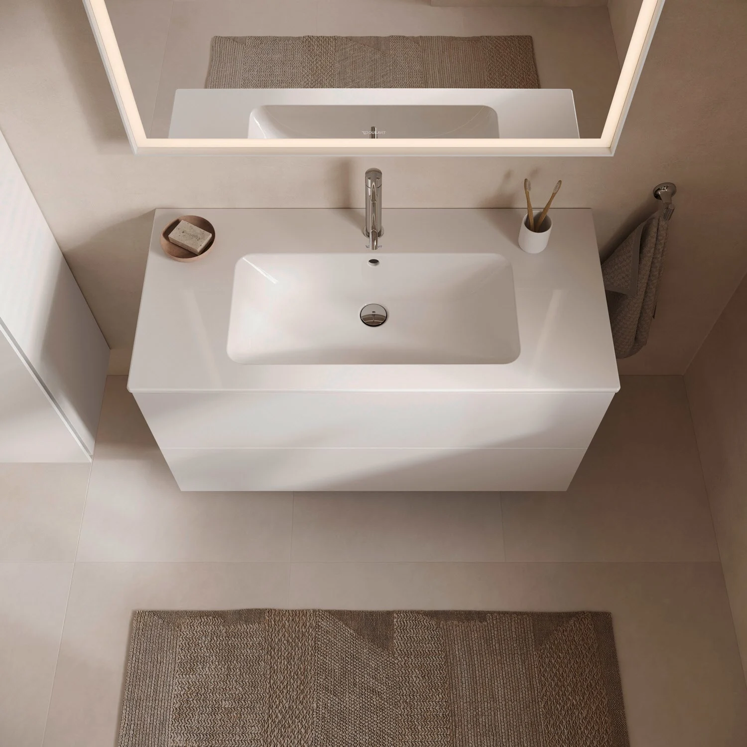 Umywalka z szafką w widoku z góry w łazience, Duravit