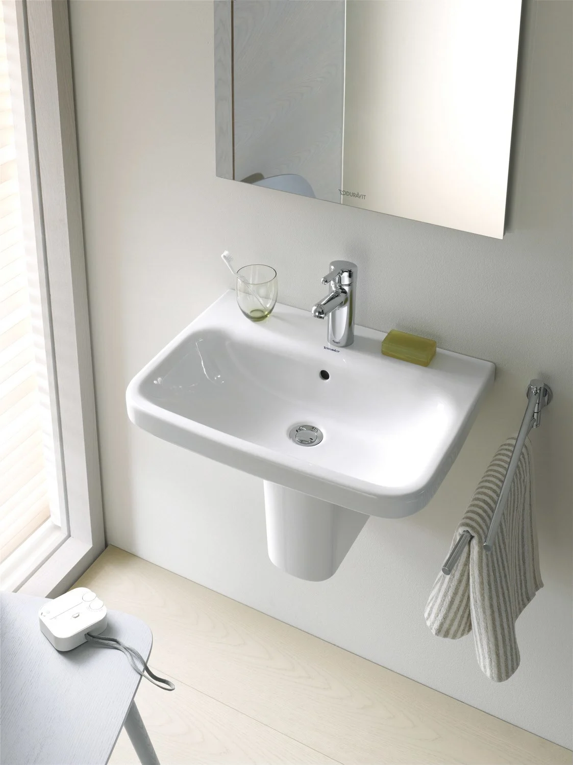 Duravit DuraStyle Waschtisch 60 cm, mit 1 Hahnloch Bild 9