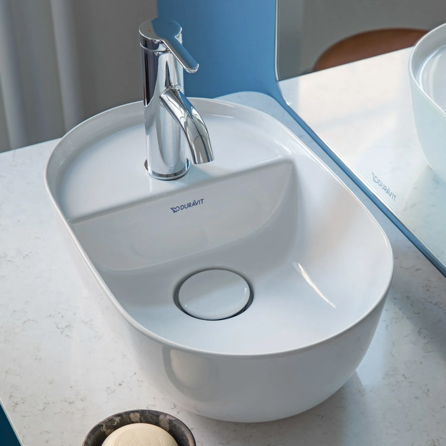 Duravit Luv Aufsatzbecken mit Hahnlochbank 42 x 27 cm