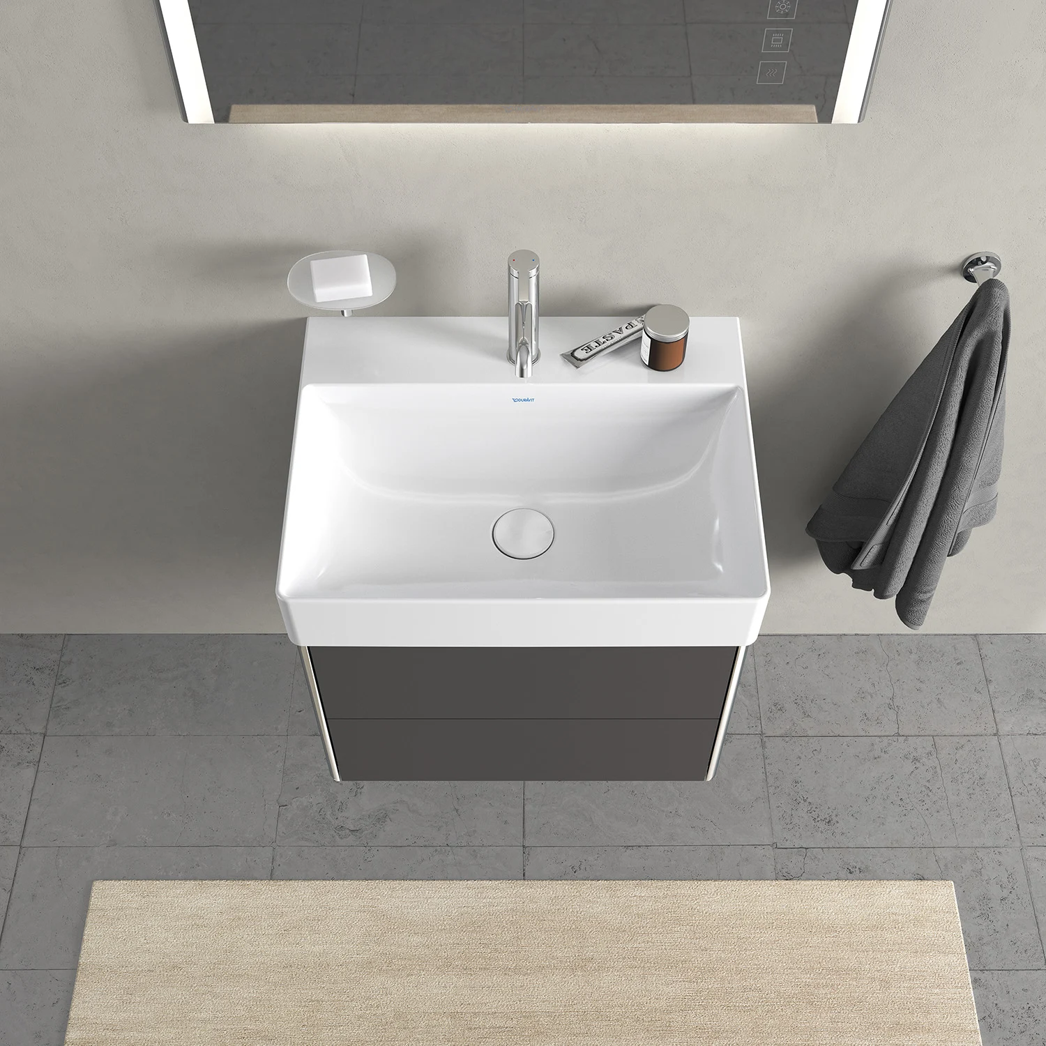 Widok z góry na umywalkę ścienną w łazience, Duravit