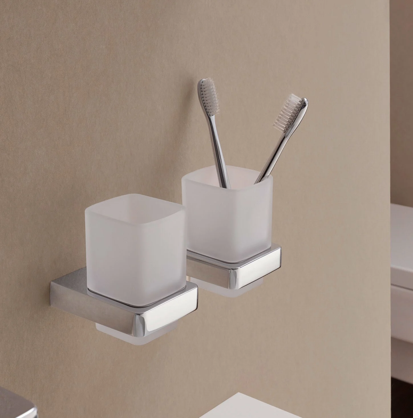 Emco Trend Flüssigseifenspender manuell Bild 3