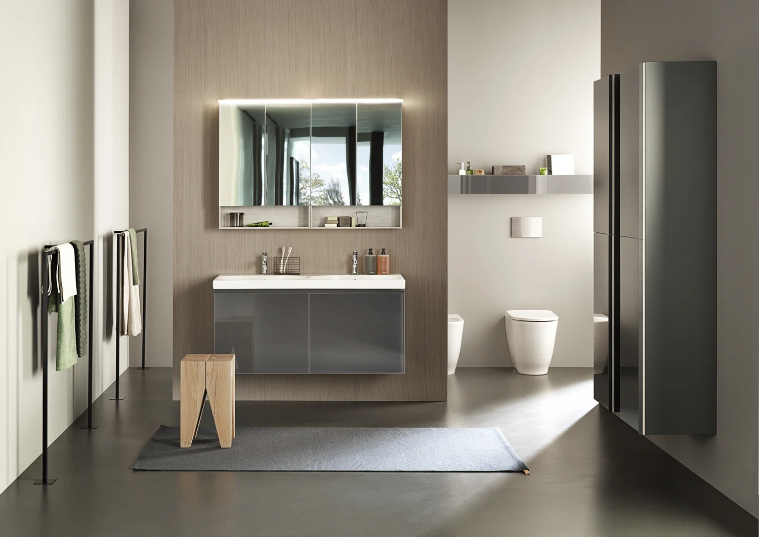 Geberit Acanto Tiefspül-Stand-WC ohne Spülrand, wandbündig, erhöht Bild 3