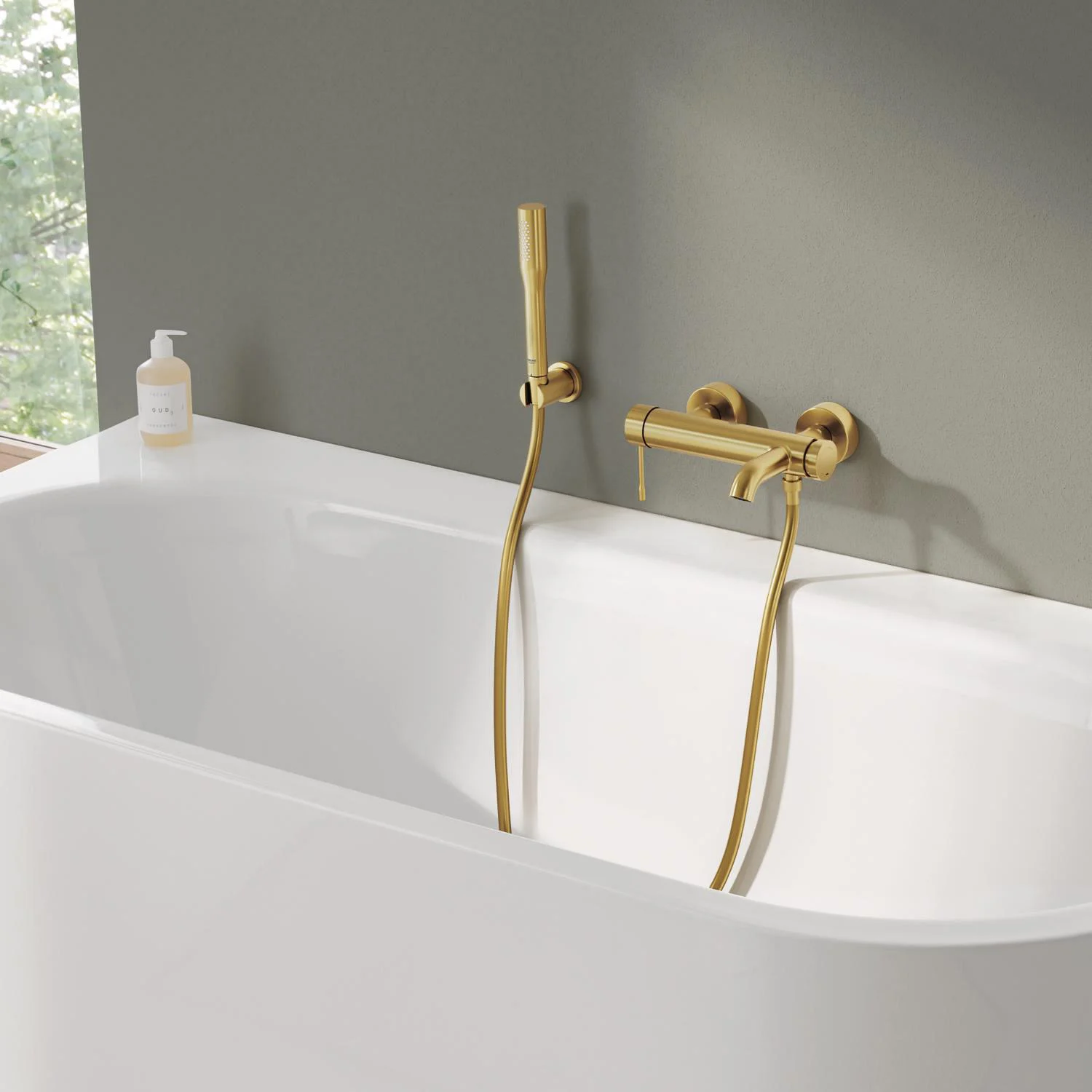 GROHE Essence New Einhand Wannebatterie Aufputz Bild 2