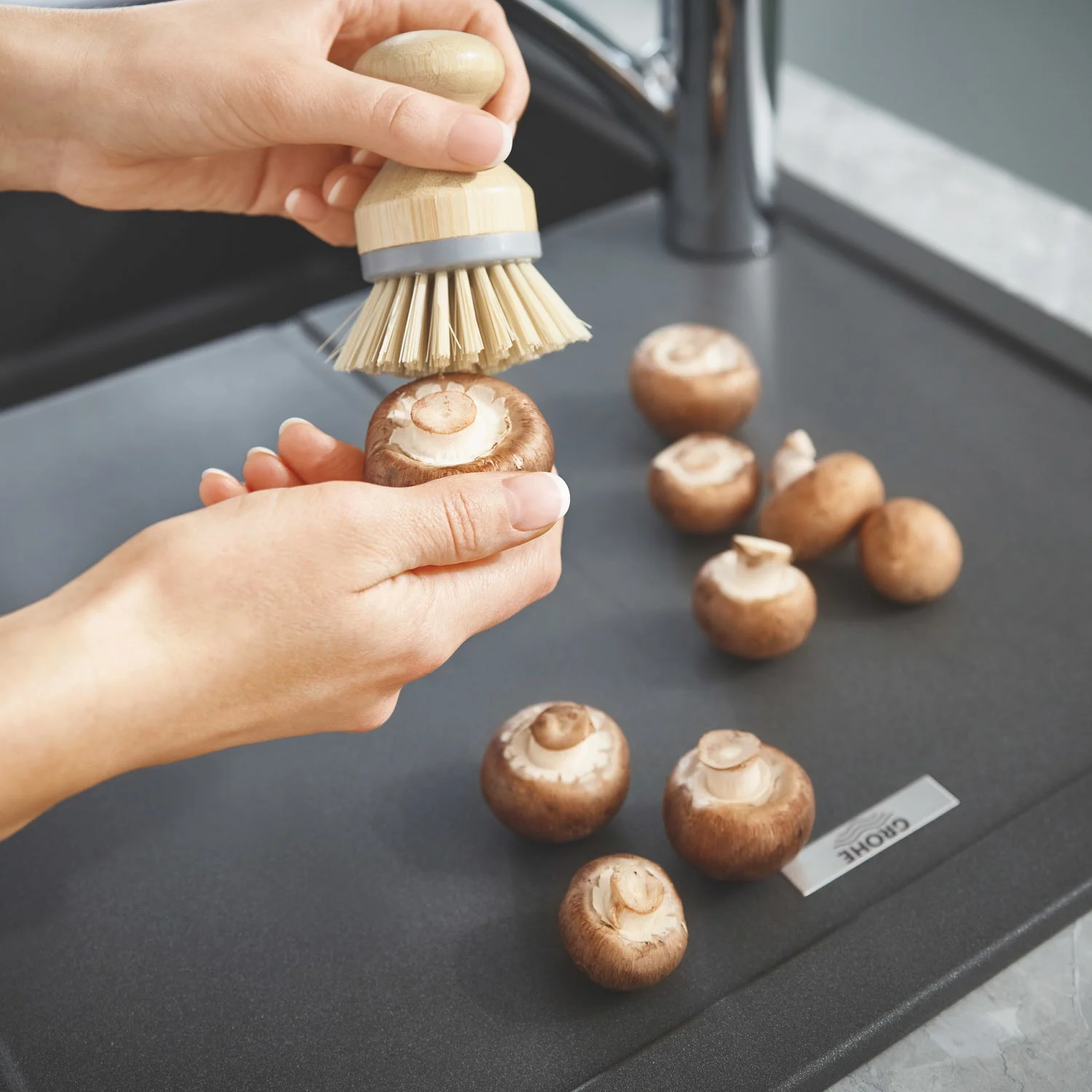 GROHE K400 Kompositspüle mit Abtropffläche 78 x 50 cm Bild 4