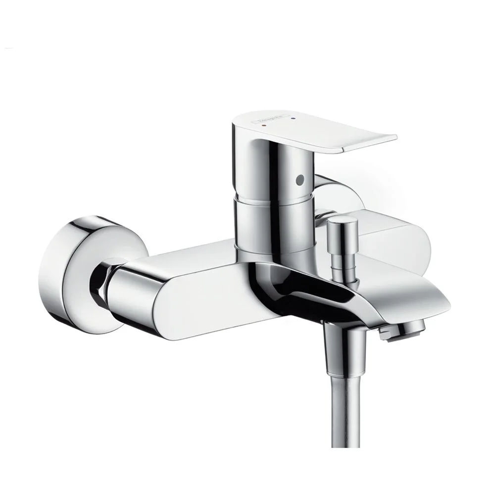 Chromowana bateria wannowa widok z przodu, hansgrohe