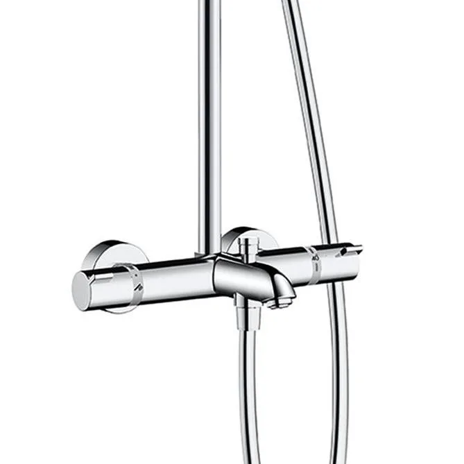 Widok z boku chromowanej armatury prysznicowej, hansgrohe