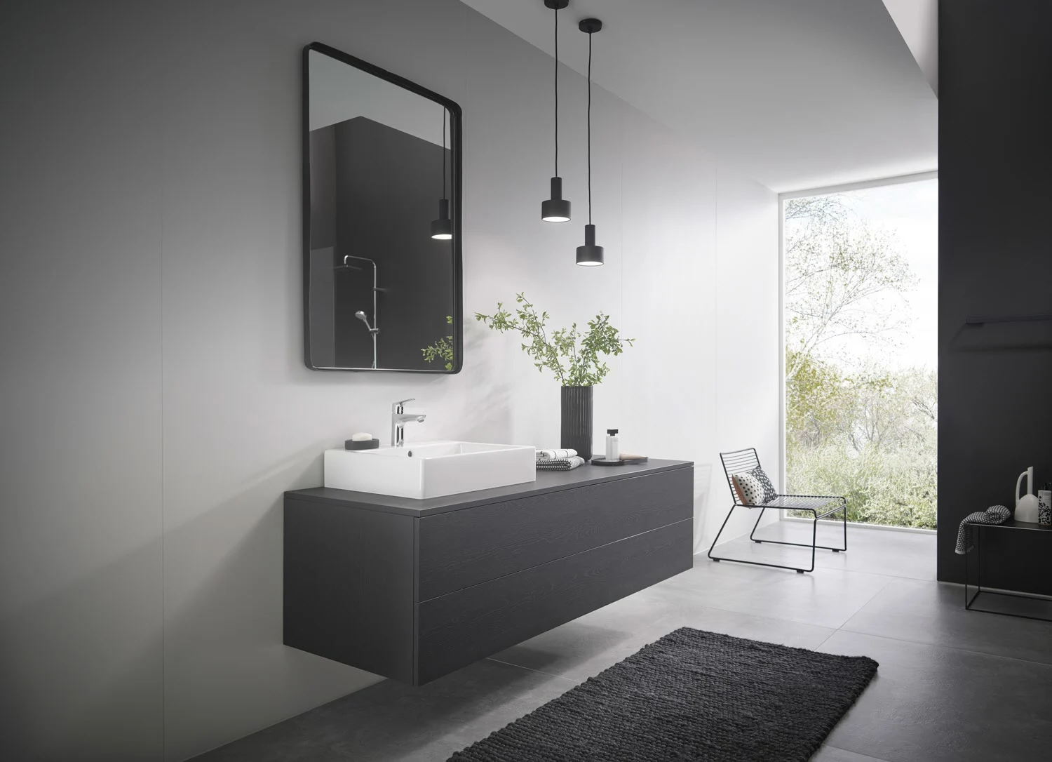 Nowoczesna łazienka z umywalką i baterią, hansgrohe