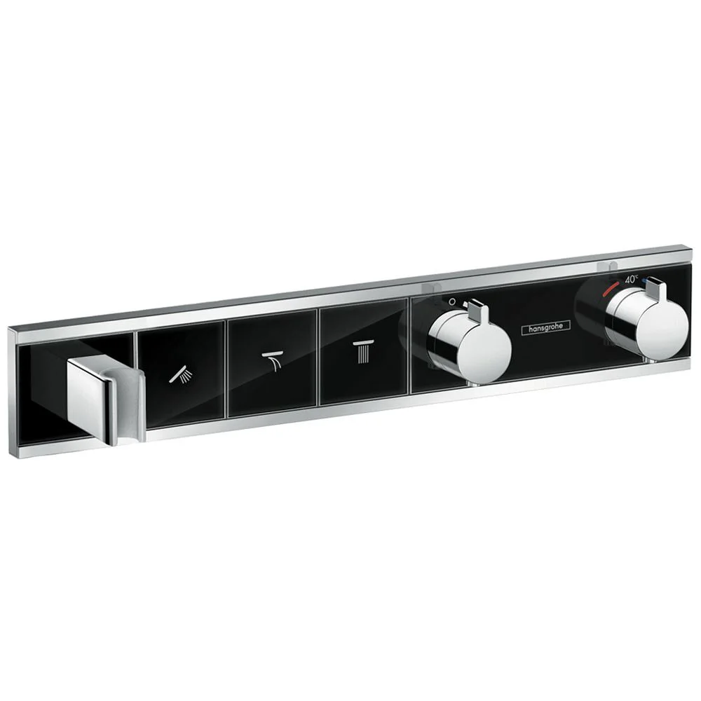 Widok z przodu czarnego zestawu prysznicowego, hansgrohe