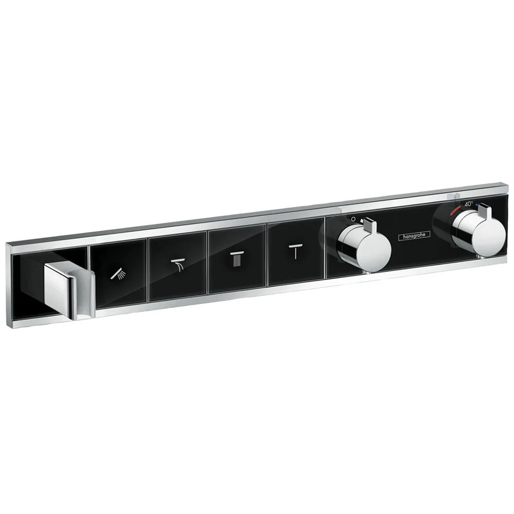 Widok z przodu czarnego panelu sterowania prysznicem, hansgrohe