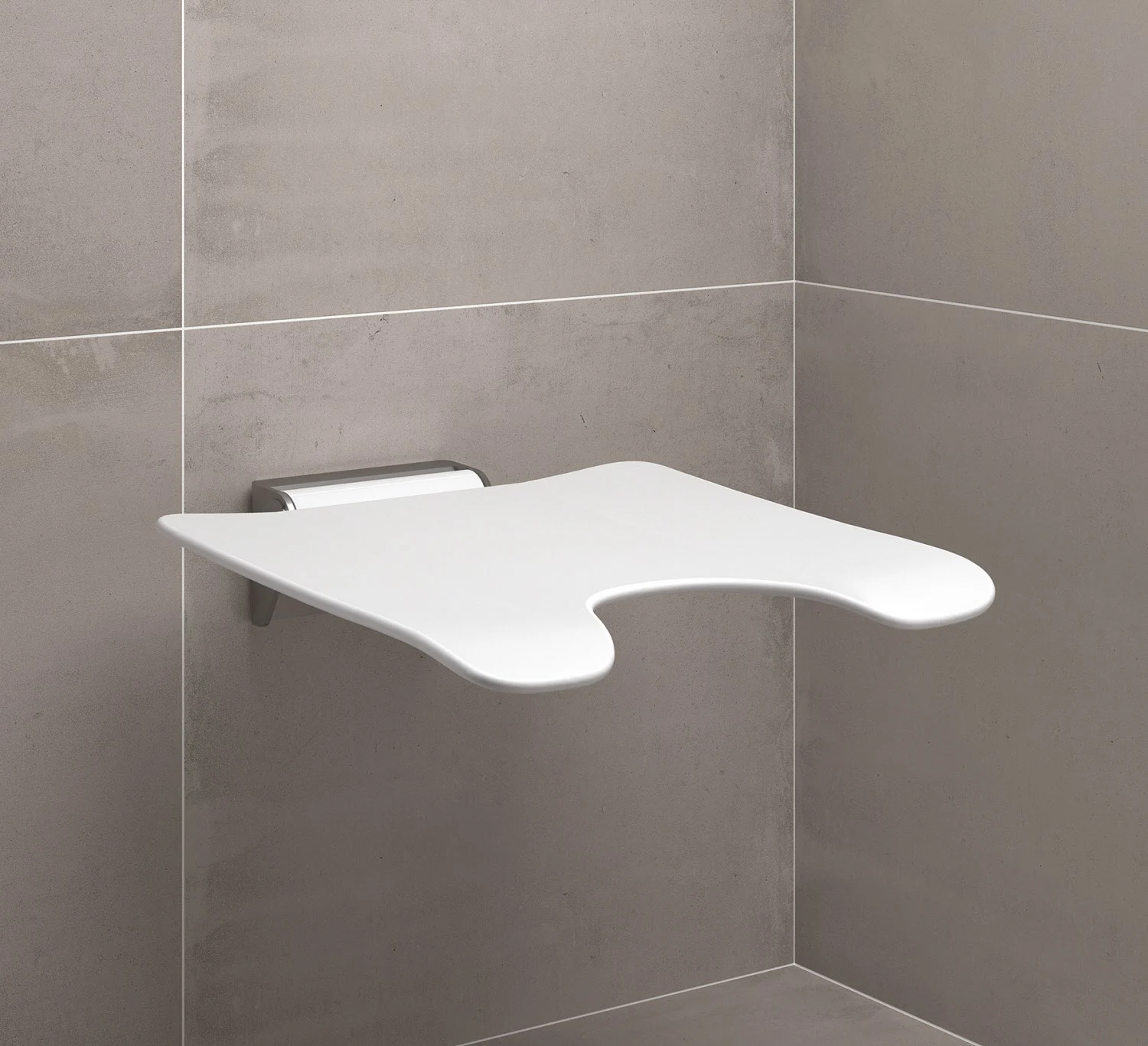 HEWI System 900 mobiler Klappsitz mit Hygieneausschnitt Bild 2