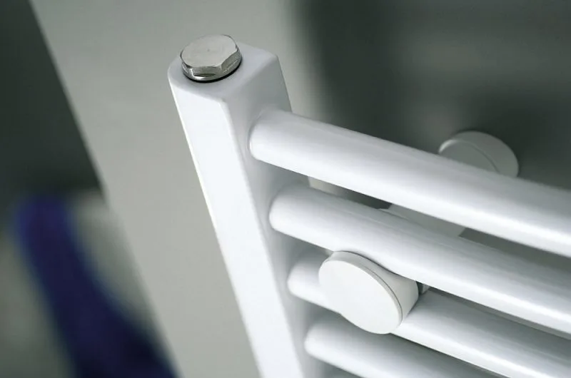 HSK Line Round Badheizkörper 50 x 177,5 cm, Anschlüsse mittig Bild 3