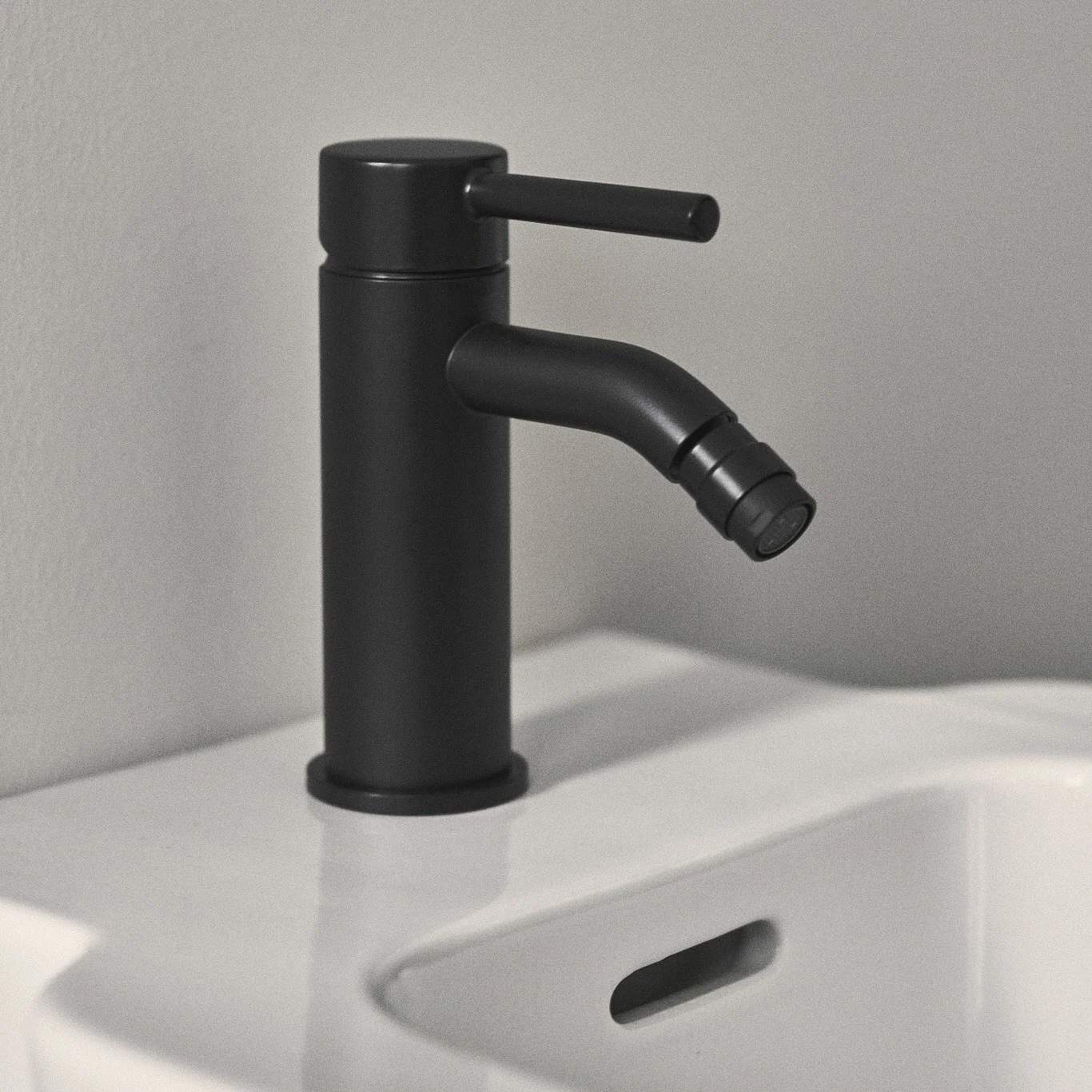 Ideal Standard Ceraline Bidetarmatur, mit Ablaufgarnitur Bild 2