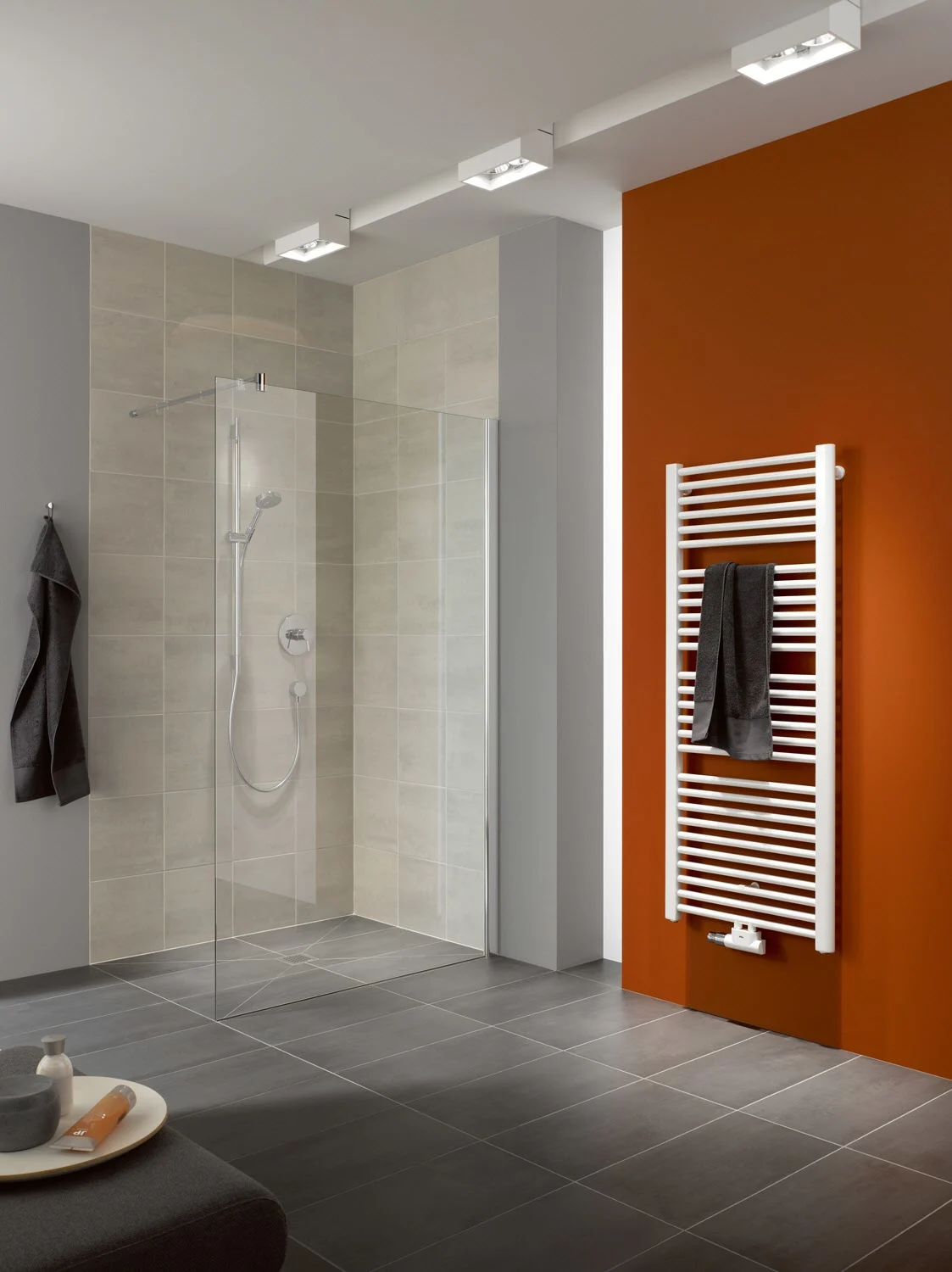 Kermi Basic 50 gerade Badheizkörper 89,9 x 3,5 x 117,2 cm Bild 7