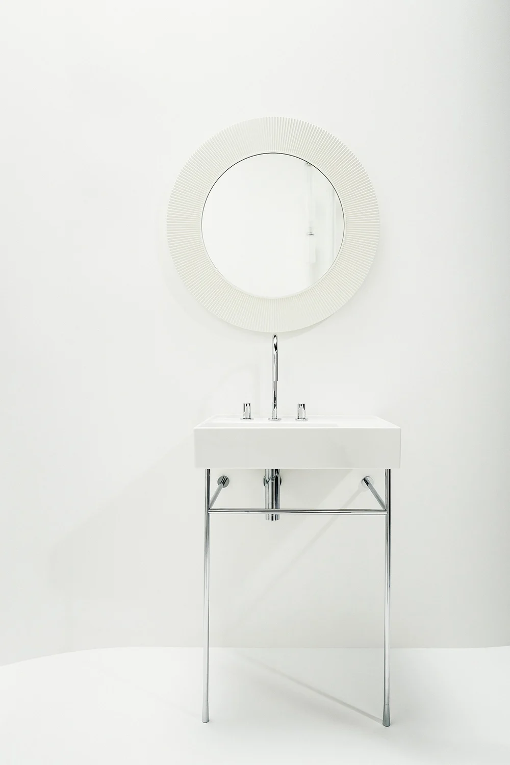 LAUFEN Kartell Waschtisch 60 x 46 cm, mit Ablage rechts, mit 3 Hahnlöchern Bild 7