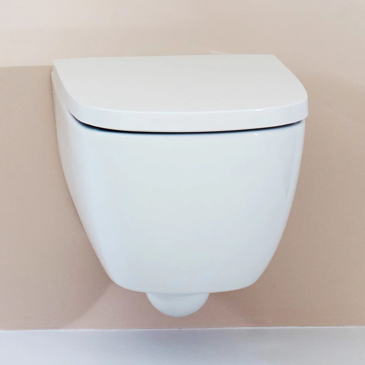 LAUFEN Palomba Collection Wand-WC spülrandlos mit WC-Sitz Bild 2