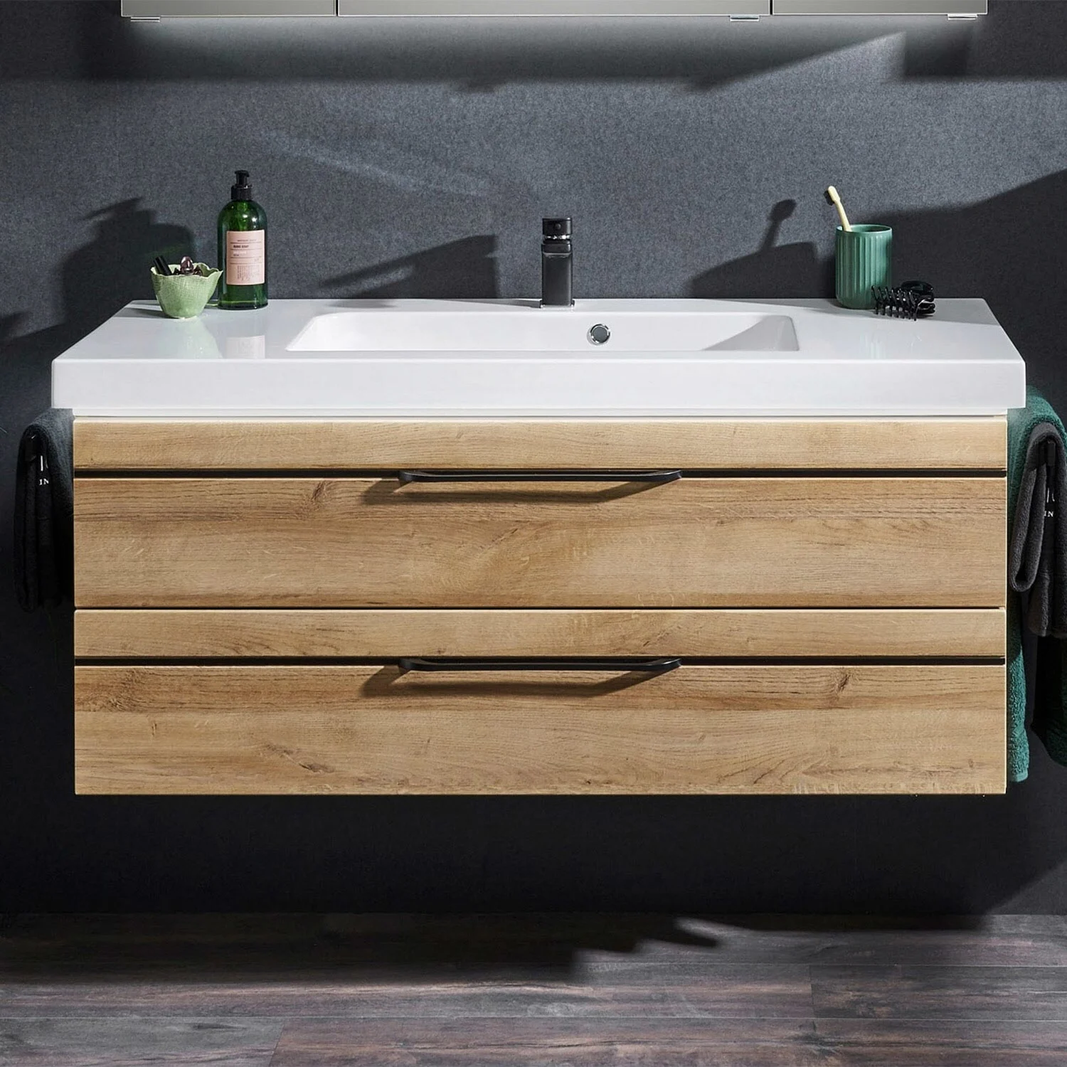 Pelipal Balto Waschtischkombination mit Mineralmarmorwaschtisch 123,4 cm, Griff V2, LED-Zusatzbeleuchtung