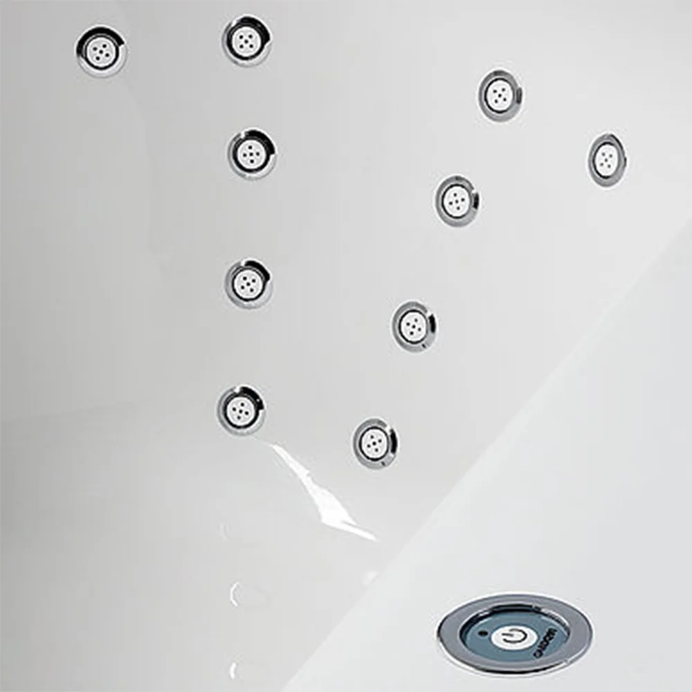 Zbliżenie dysz jacuzzi w wannie, Repabad