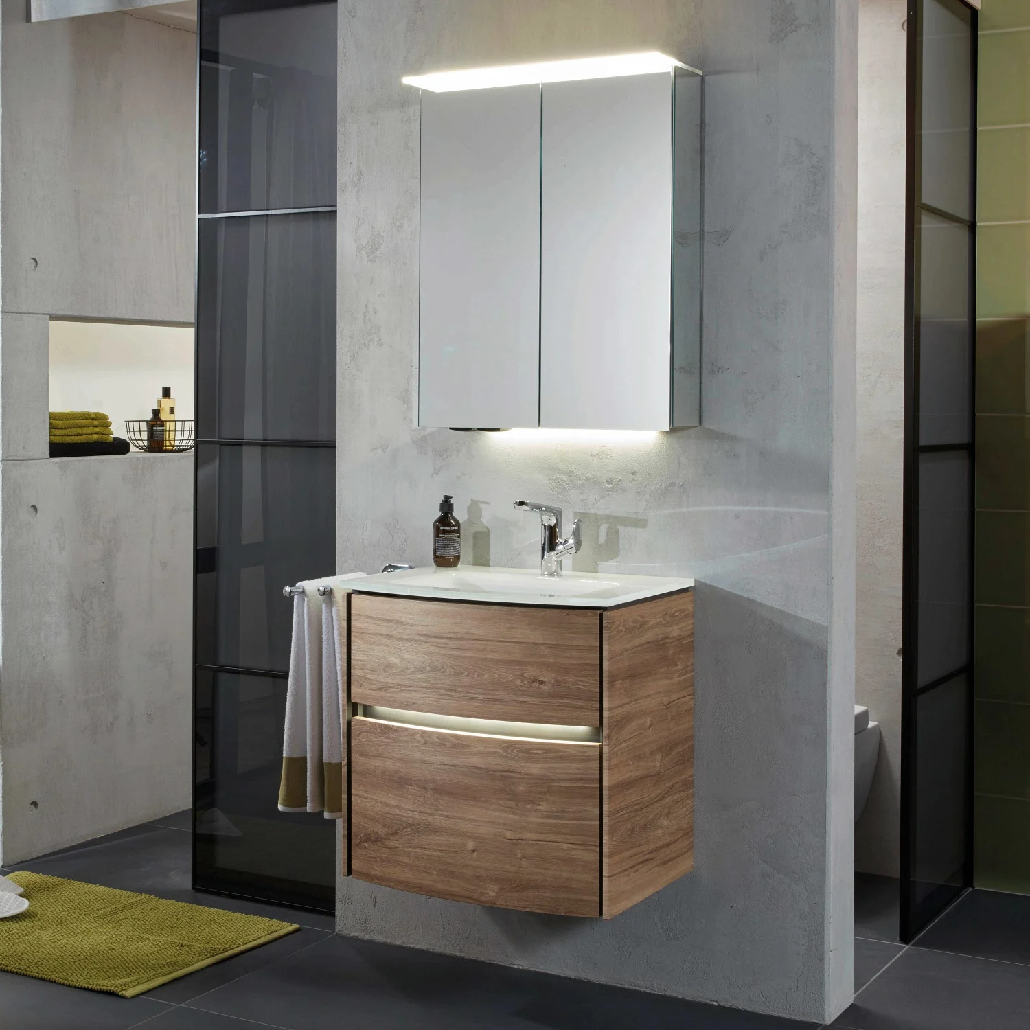 Sanipa Reflection Aluminium-Spiegelschrank ANNY 60 mit LED-Lichtsegel, mit Lichtsteuerung Bild 3