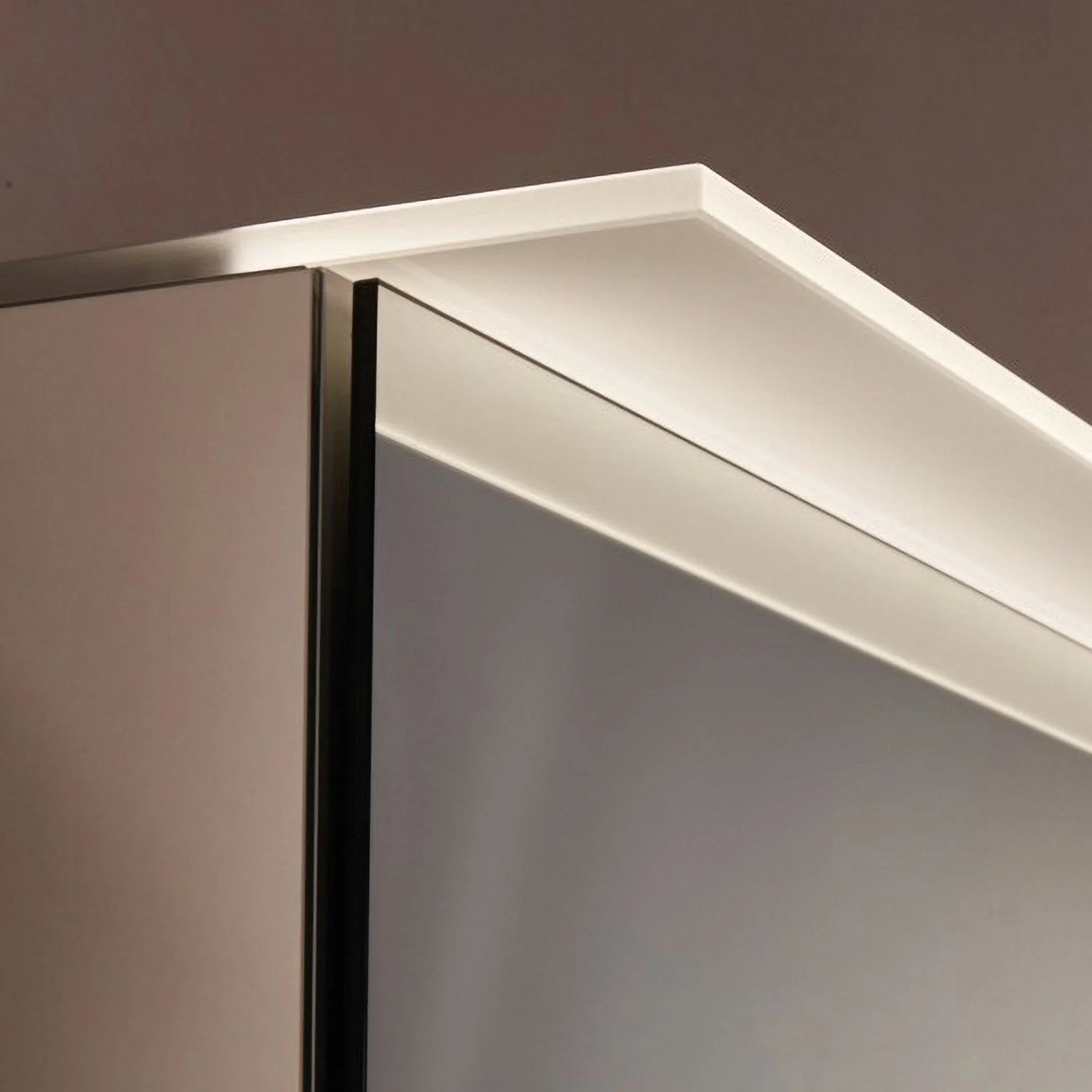 Sanipa Reflection Aluminium-Spiegelschrank ANNY 60 mit LED-Lichtsegel, mit Lichtsteuerung Bild 9