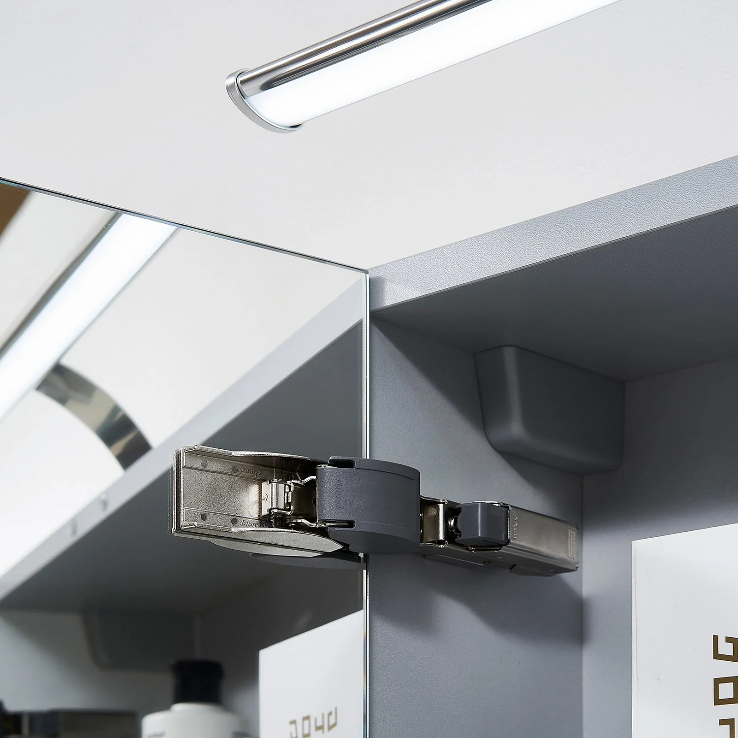 Steinkamp Life 2.0 Spiegelschrank 120 cm mit LED Aufsatzleuchte Bild 6