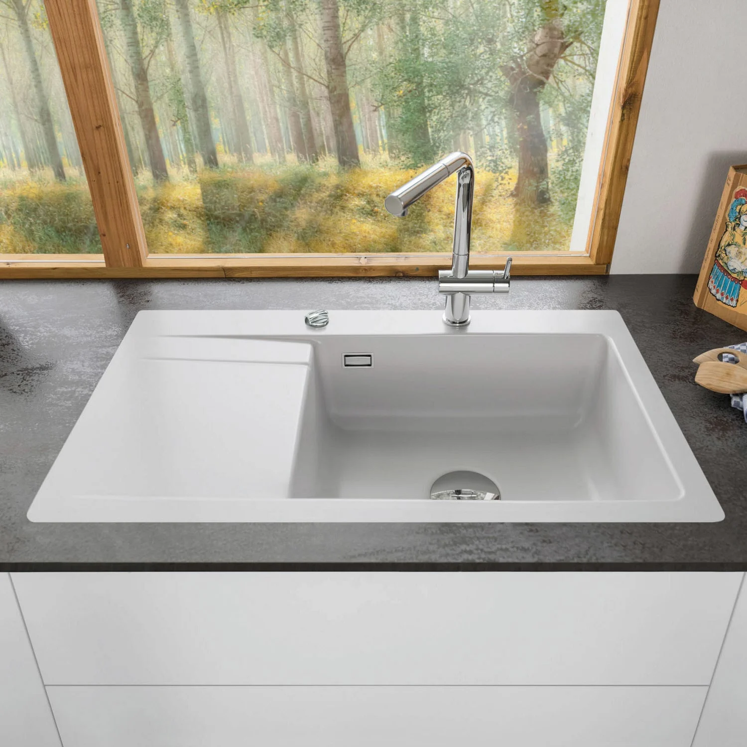 Zlewozmywak ceramiczny z baterią w kuchni, Systemceram