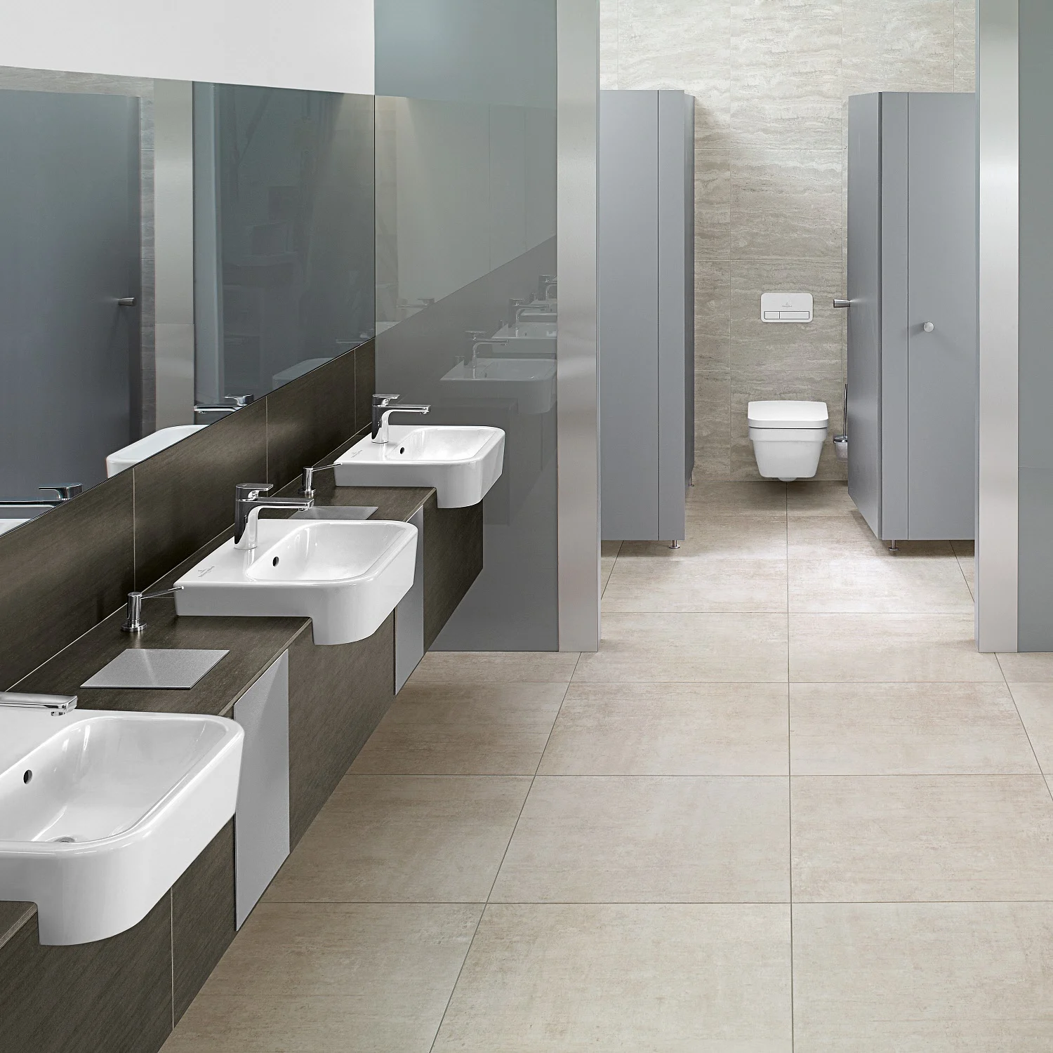 Łazienka z wieloma umywalkami i toaletami, Villeroy & Boch