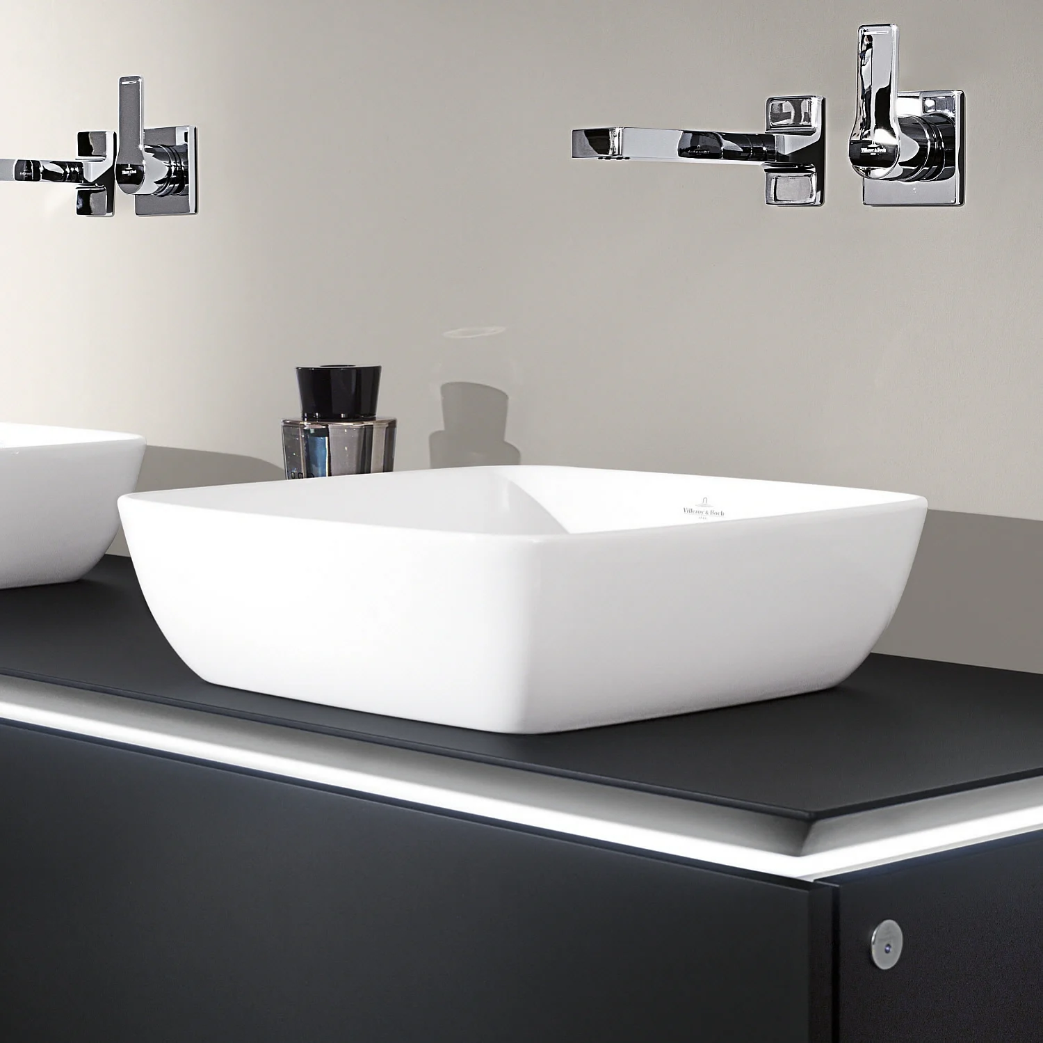 Villeroy & Boch Artis Aufsatzwaschtisch, quadratisch Bild 3