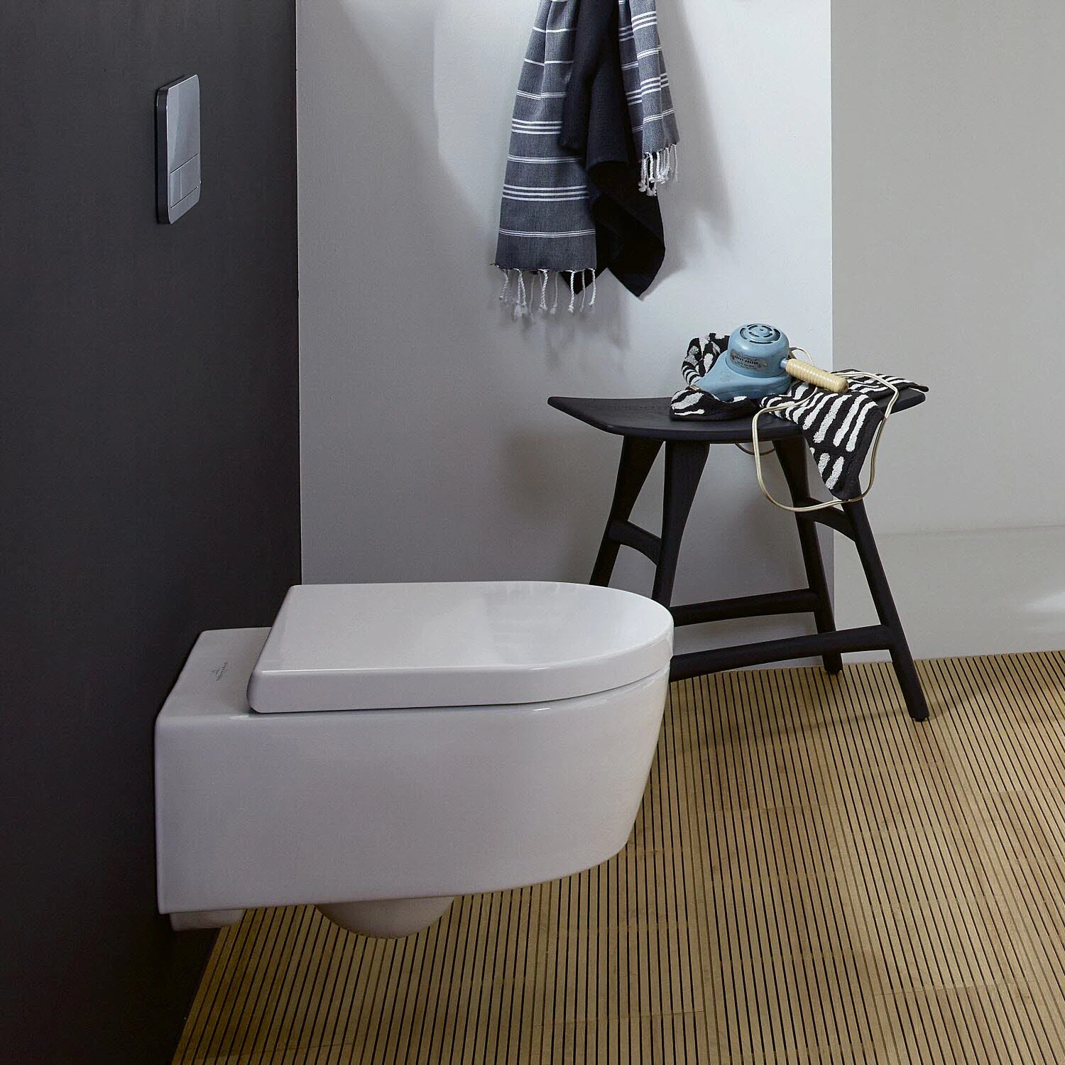 Villeroy & Boch Avento Wand-Tiefspülklosett DirectFlush Combi-Pack Bild 11