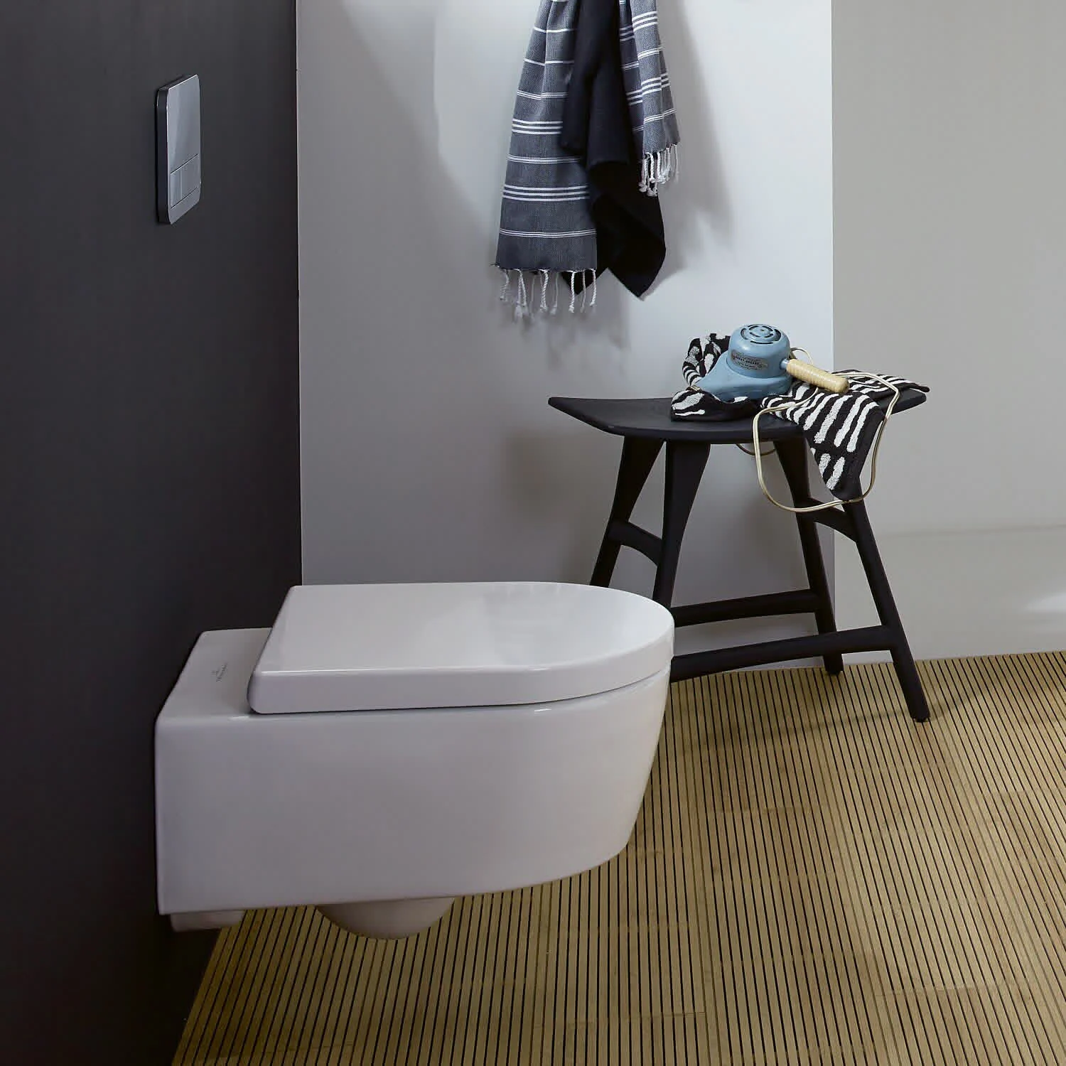 Villeroy & Boch Avento Wand-Tiefspülklosett DirectFlush Combi-Pack Bild 11