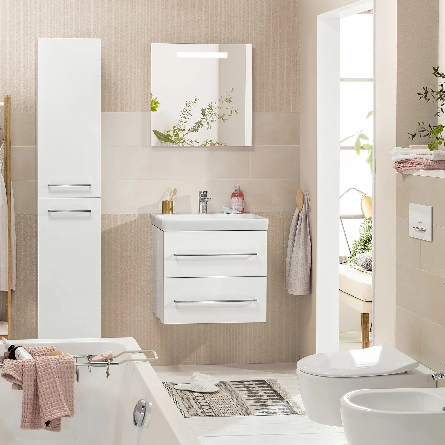 Villeroy & Boch More To See One LED Badezimmerspiegel in 60 x 60 cm mit integrierter Beleuchtung Bild 9