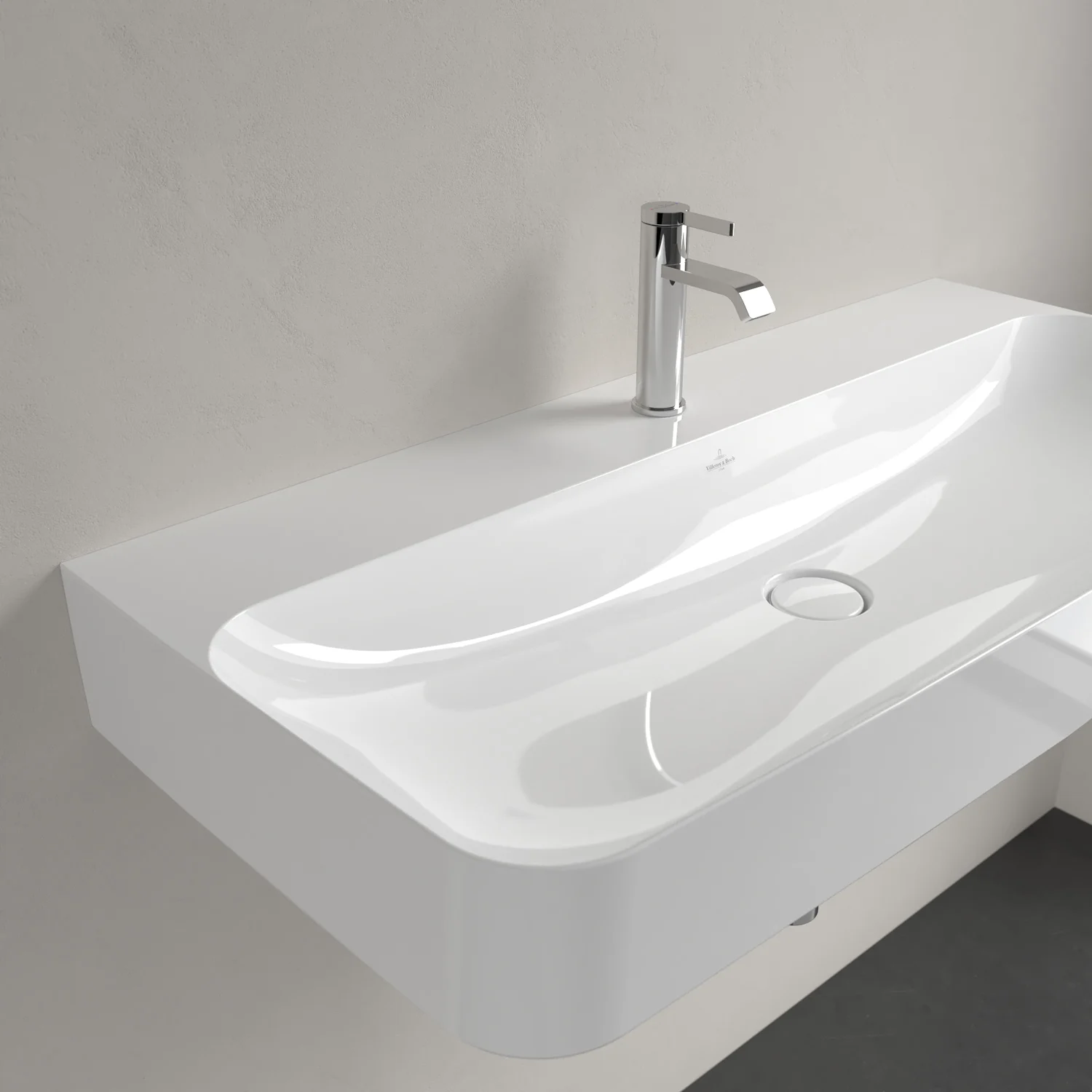 Biała umywalka z baterią widok z boku, Villeroy & Boch