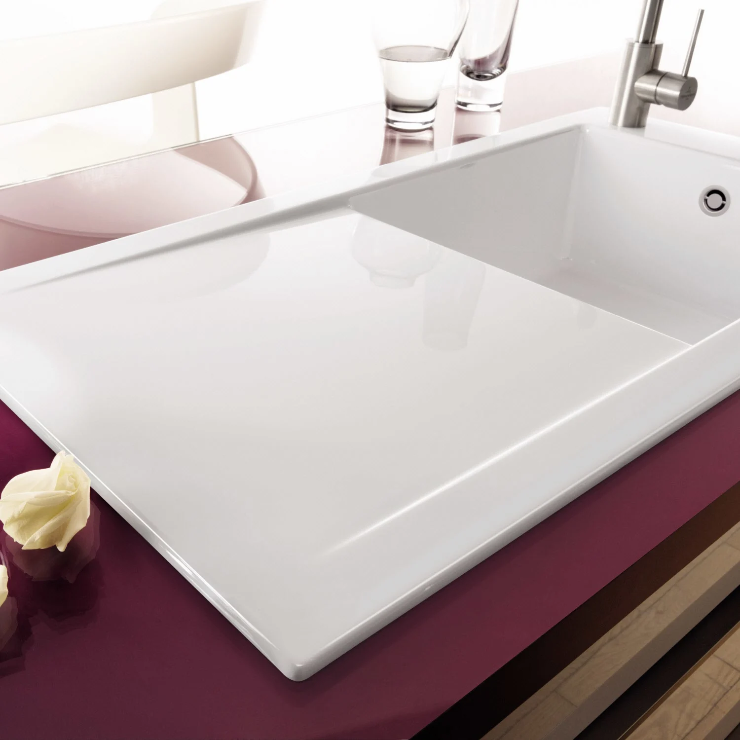 Biały zlew wpuszczany o nowoczesnym designie, Villeroy & Boch