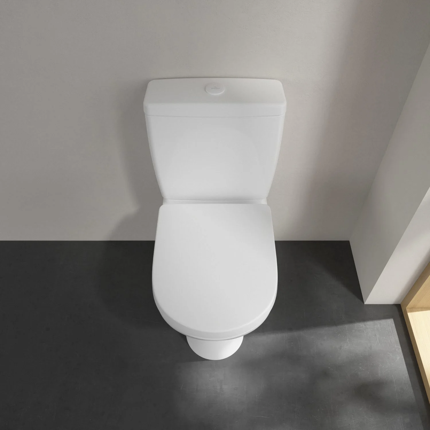 Toaleta stojąca z góry w łazience, Villeroy & Boch